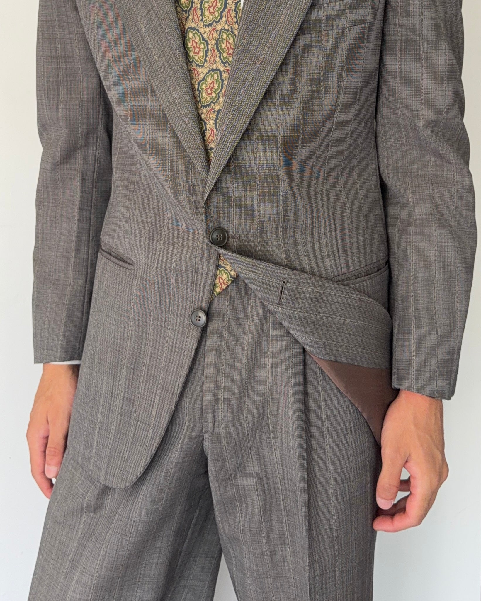 Giorgio Armani Mani 1980s 2B Textured Wool Grey Pleated Suit - Size M Jacket / 32" Waist