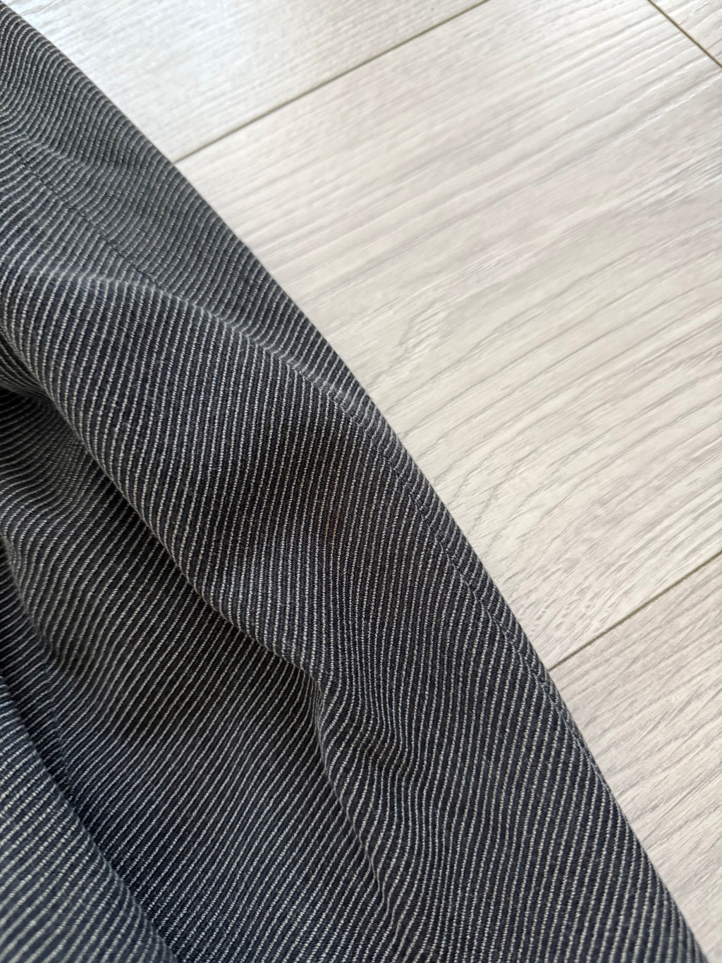 Armani 1990s 3B Twill Wool Cotton Pleated Grey Suit - Size S Jacket / 30" Waist