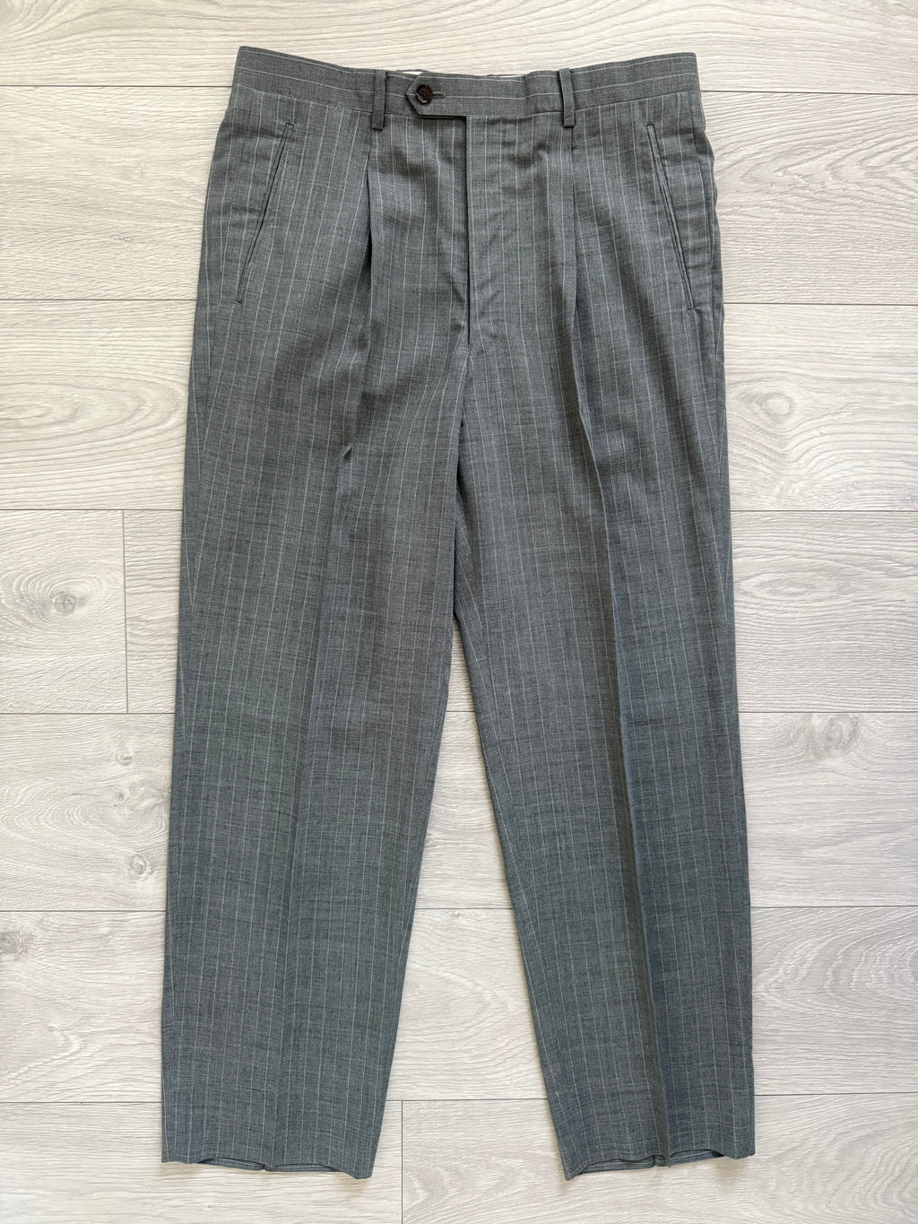 Dior 1980s Peak Lapel Double Breasted Pleated Grey Pinstriped Lightweight Suit - Size L Jacket / 33" Waist
