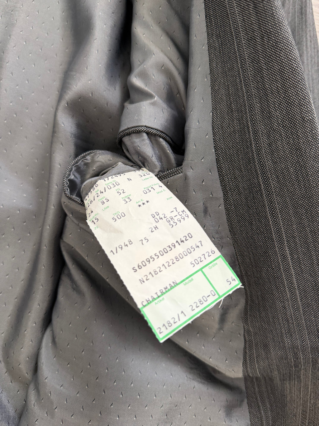 1980s Vintage Peaked Lapel Double Breasted Pleated Wool Textured Suit - Size XXL Jacket / 36" Waist