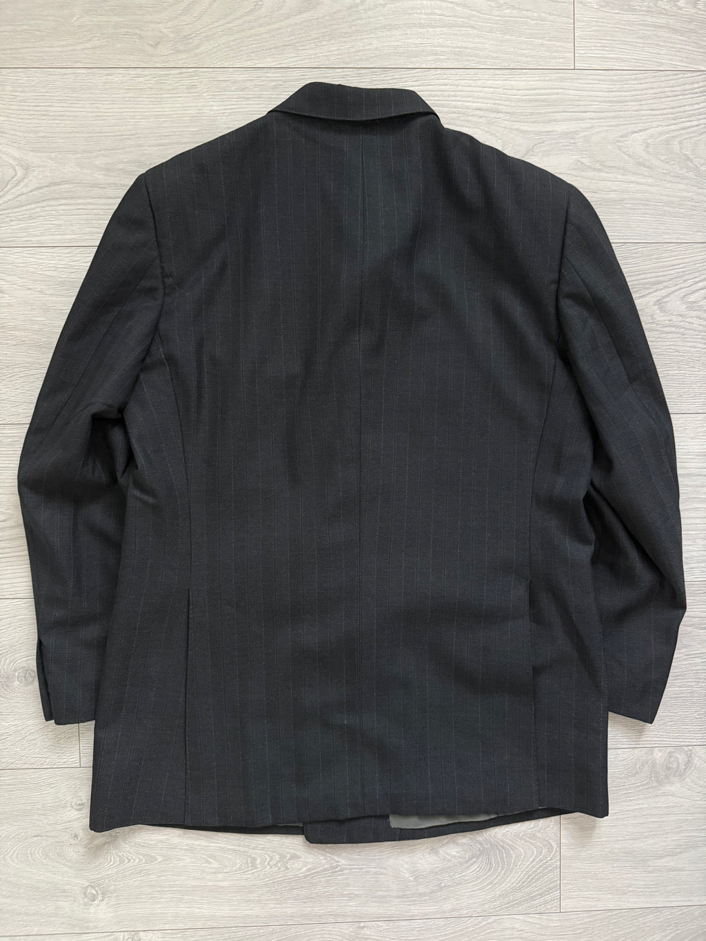 Burberry 1990s Peak Lapel Double Breasted Pleated Black Grey Suit - Size M Jacket / 32" Waist