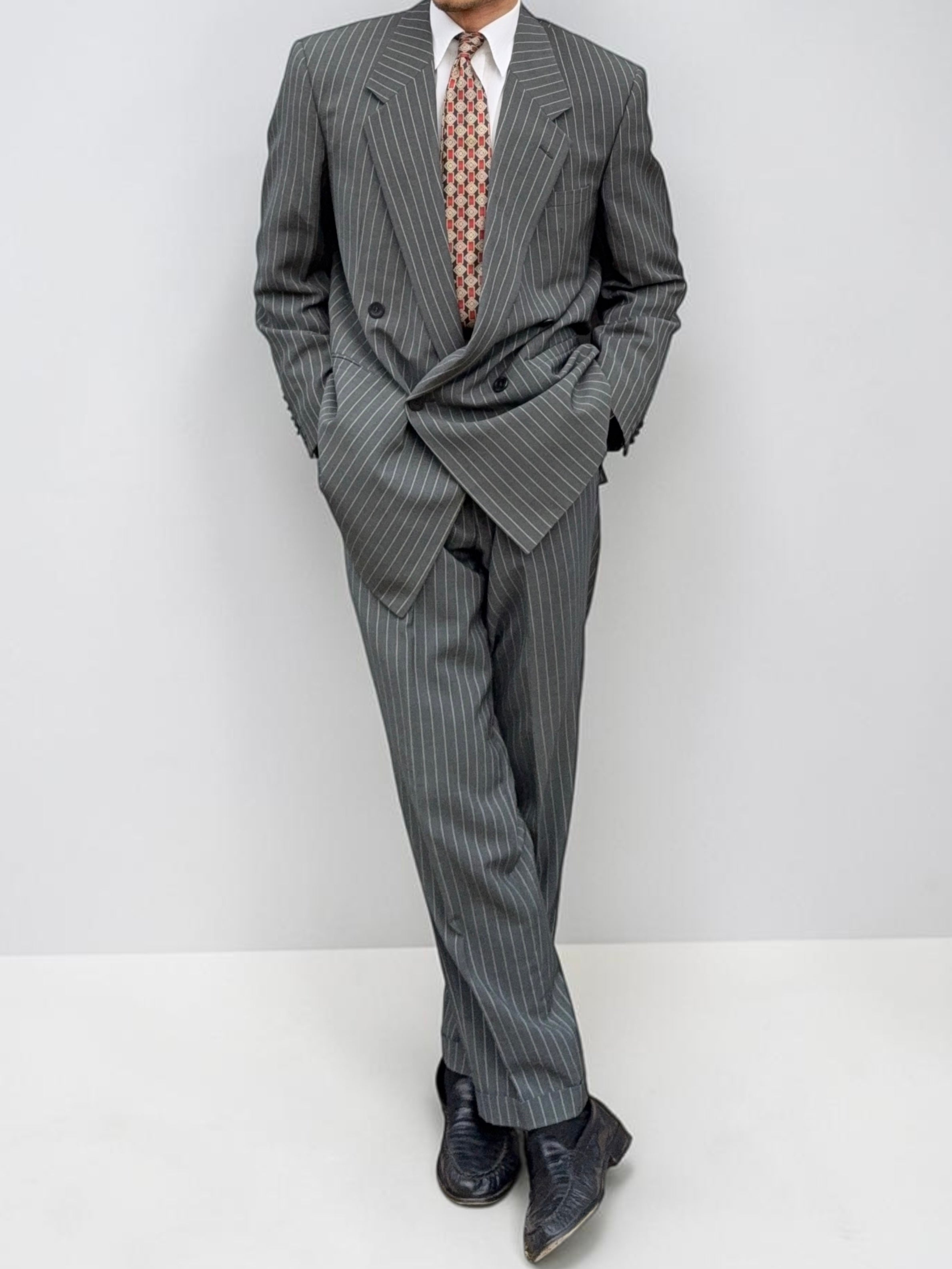 Versace 1980s Notch Lapel Double Breasted Pleated Wool Striped Grey Suit - Size L Jacket / 34" Waist