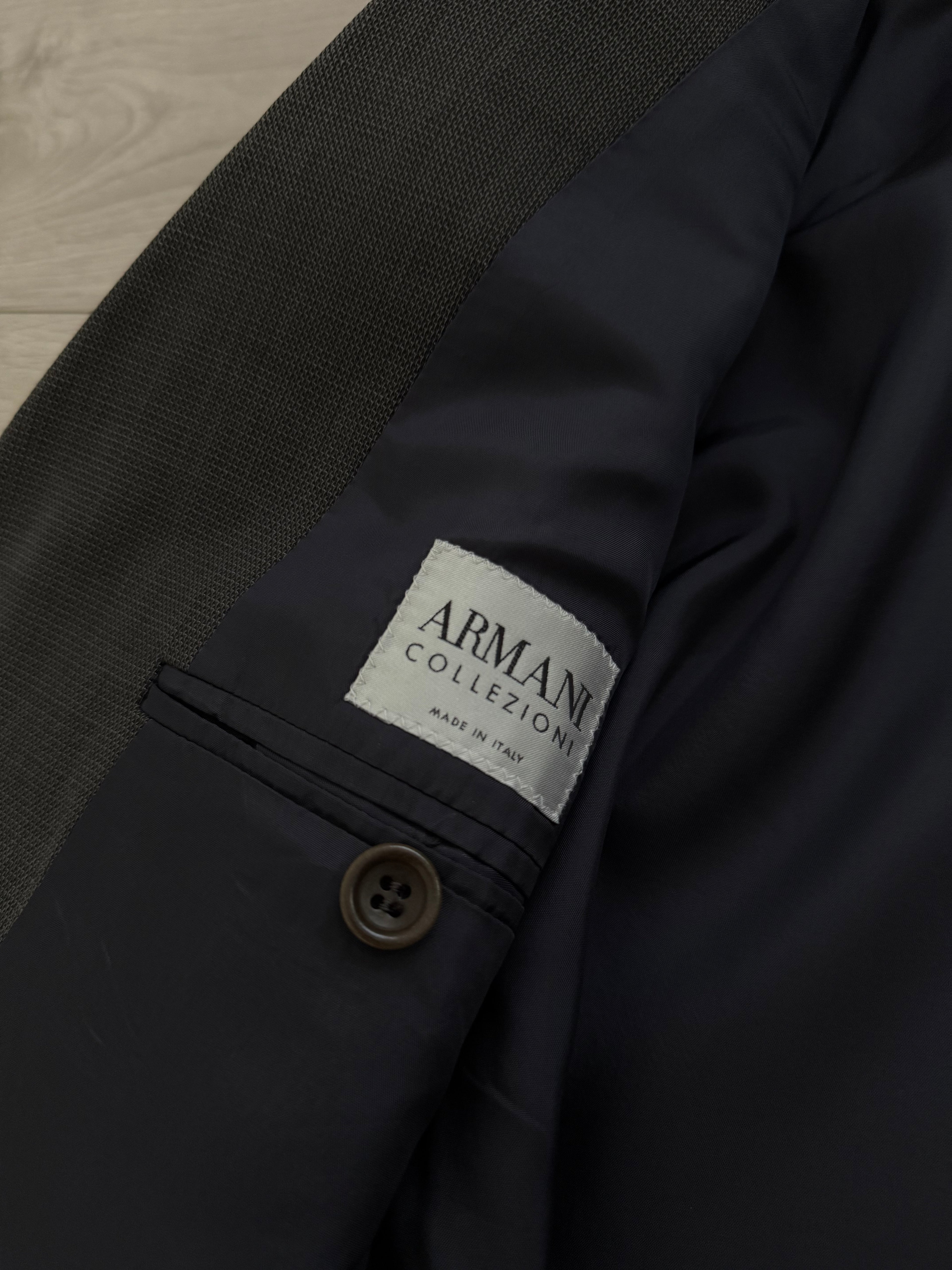 Armani 1990s 3B Textured Wool Pleated Taupe Grey Suit - Size M Jacket / 32" Waist