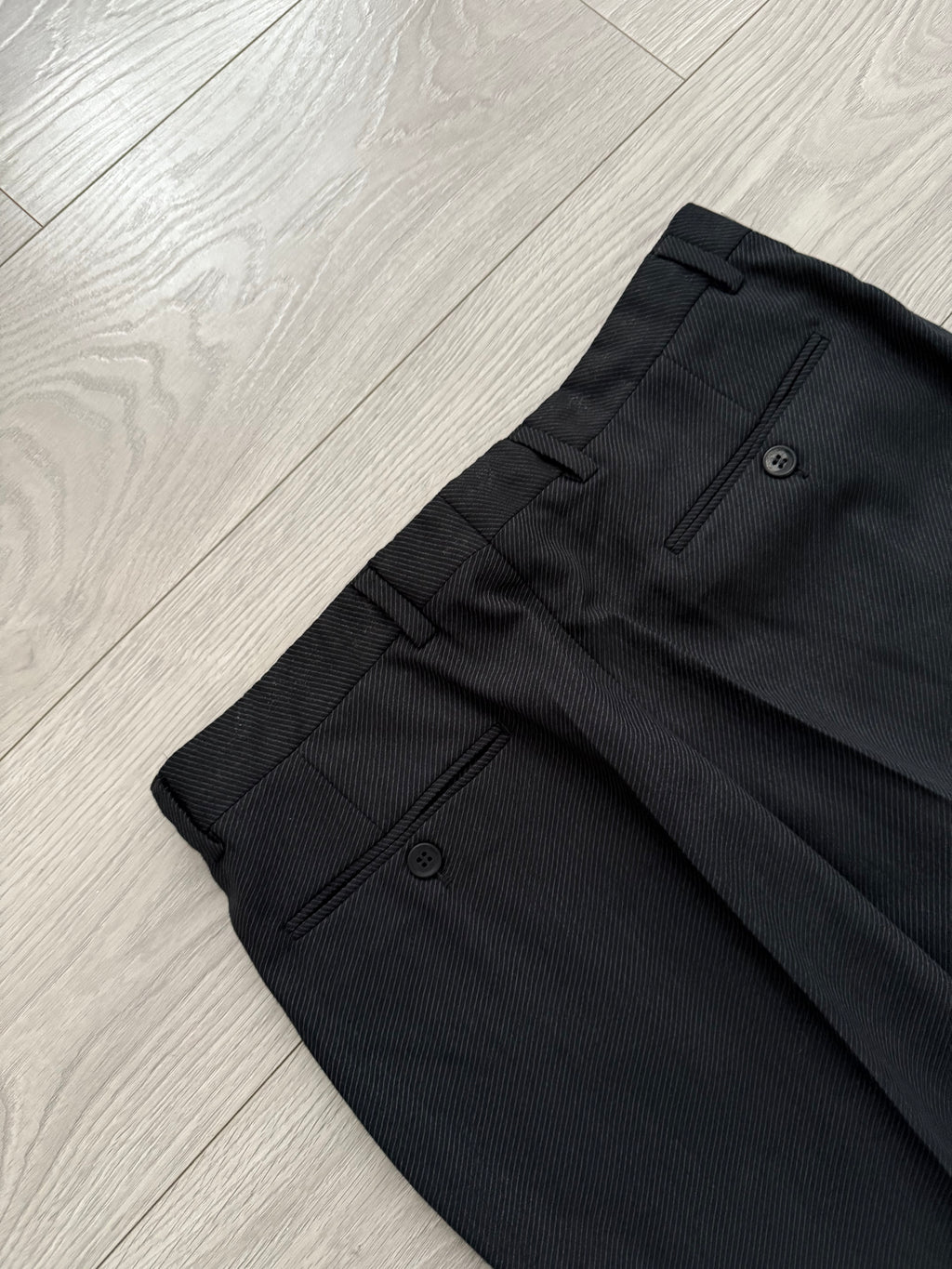 Giorgio Armani 1980s Double Breasted Pleated Wool Suit Black/Grey New - Size L Jacket / 32" Waist