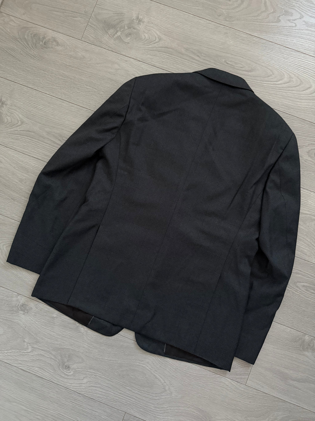 Armani 2016 Windowpane Check Wool Suit - L Jacket / 38" Waist