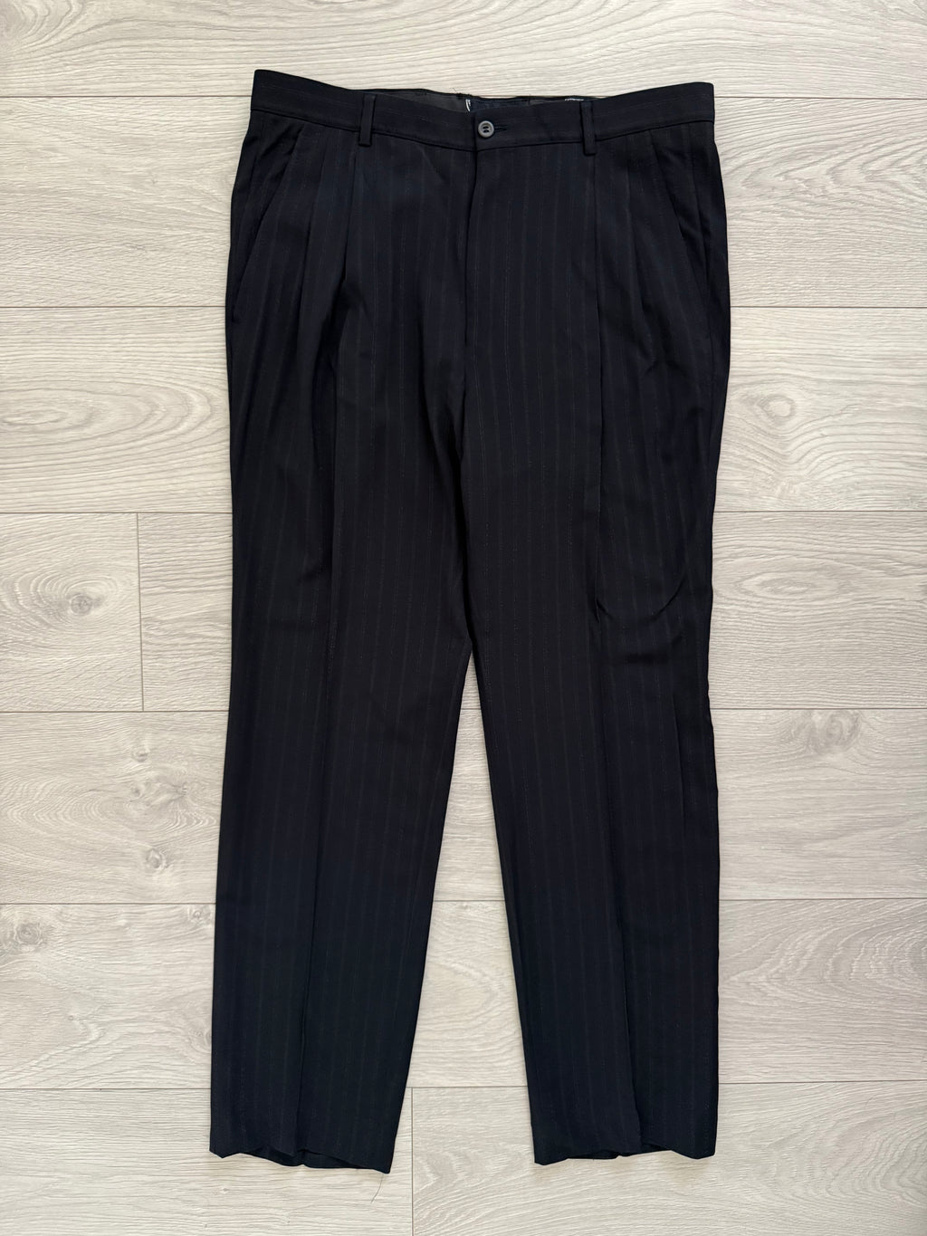 Versace 1980s 6B Peaked Lapel Double Breasted Pleated Wool Striped Suit - Size S Jacket / 33" Waist