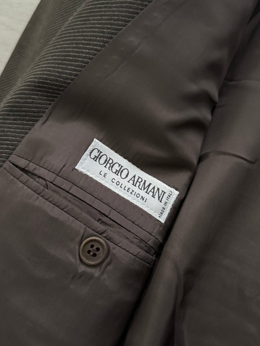 Giorgio Armani 1980s Double Breasted Pleated Wool Suit Brown New - Size L Jacket / 32" Waist