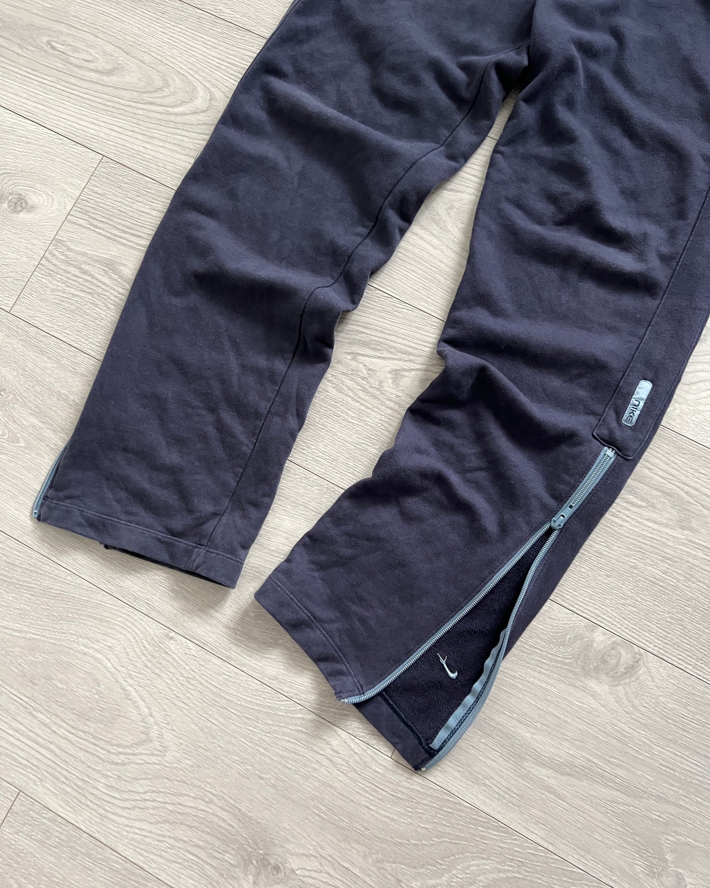 Nike 00s Swoosh Logo Ankle Zip Sweatpants - Size S