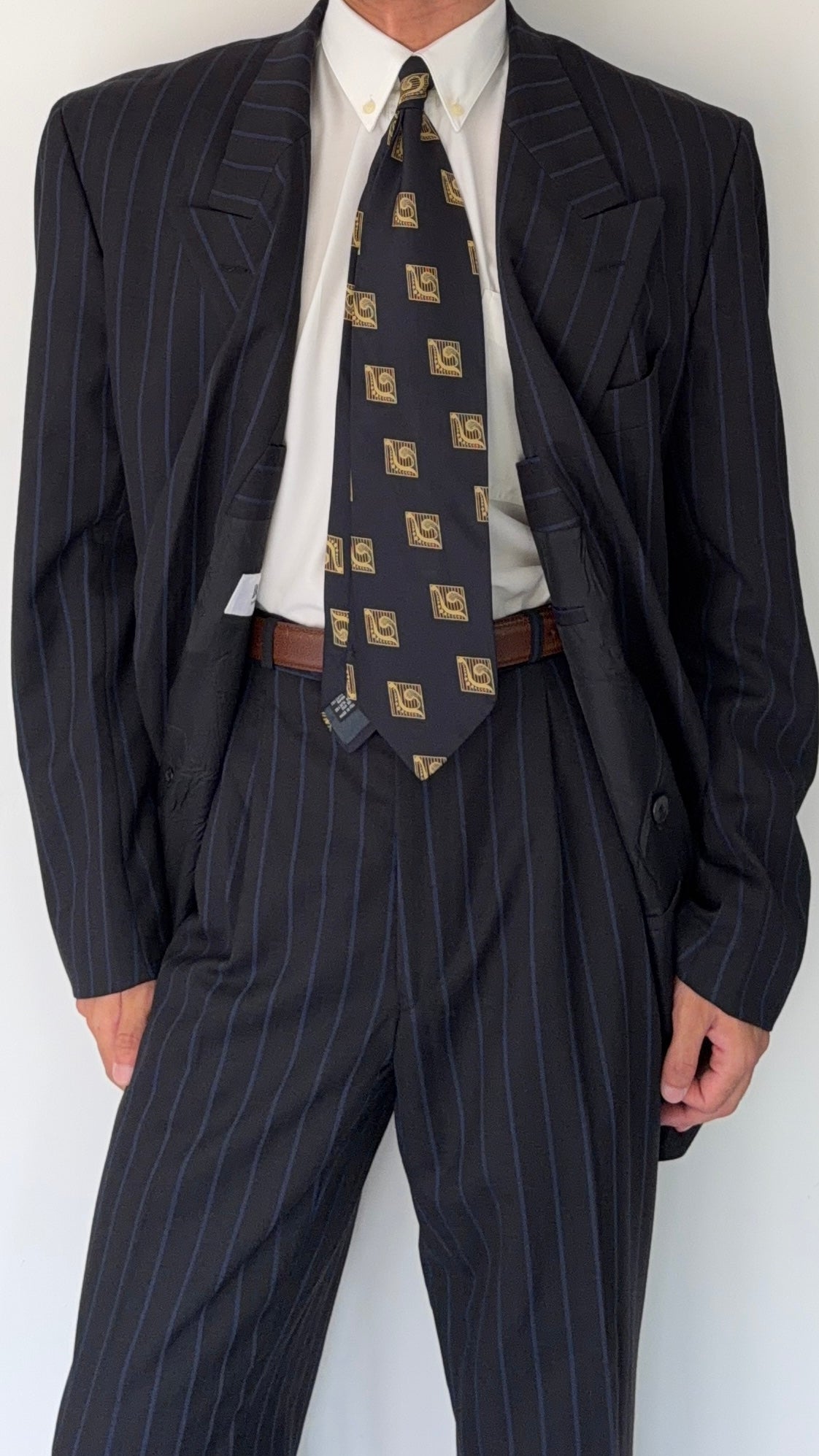 Hugo Boss 1980s Peaked Lapel Double Breasted Pleated Wool Suit - Size XXL Jacket / 34" Waist