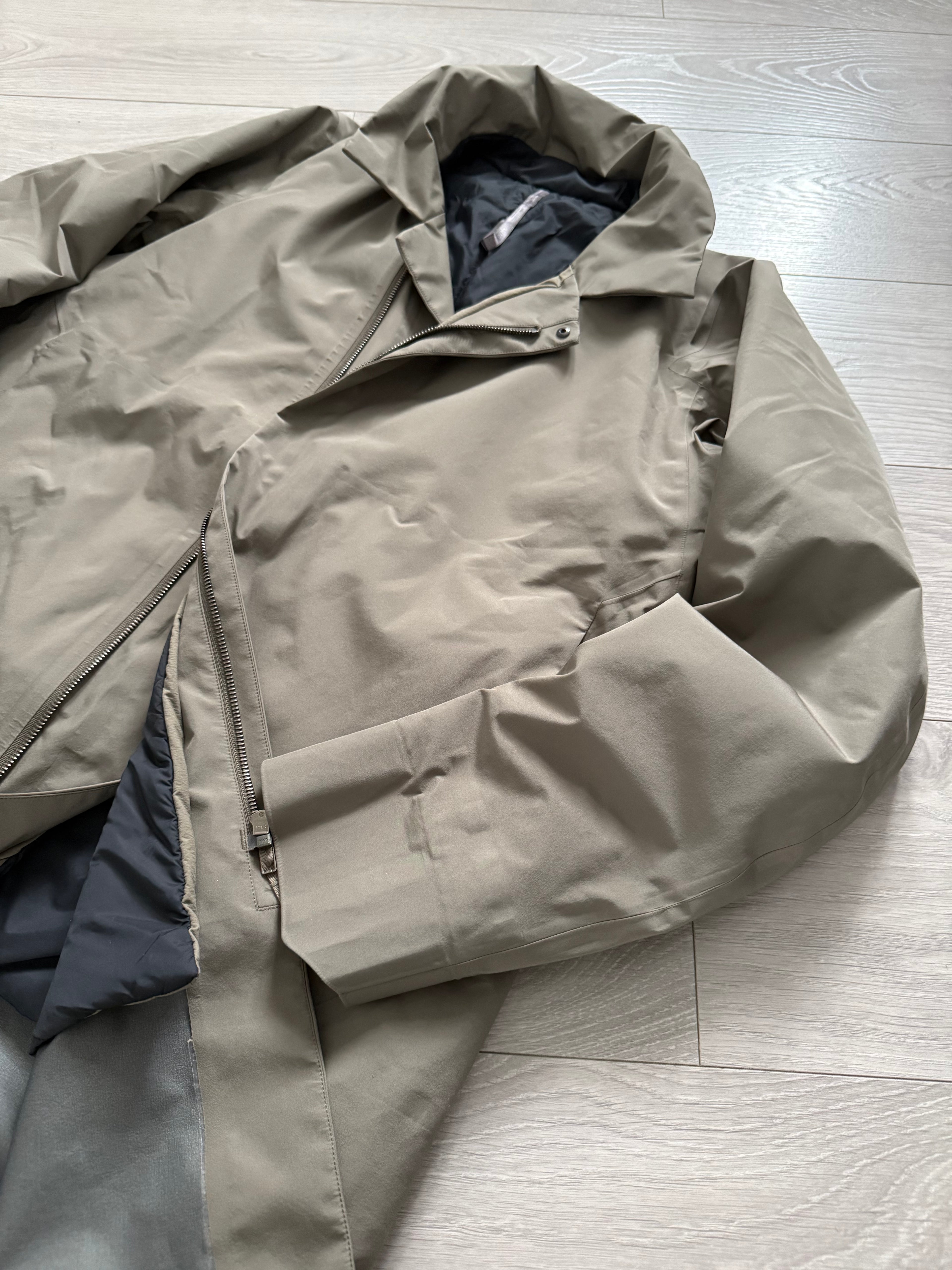 Arc’teryx Veilance Galvanic IS Coat in Boron - Size S