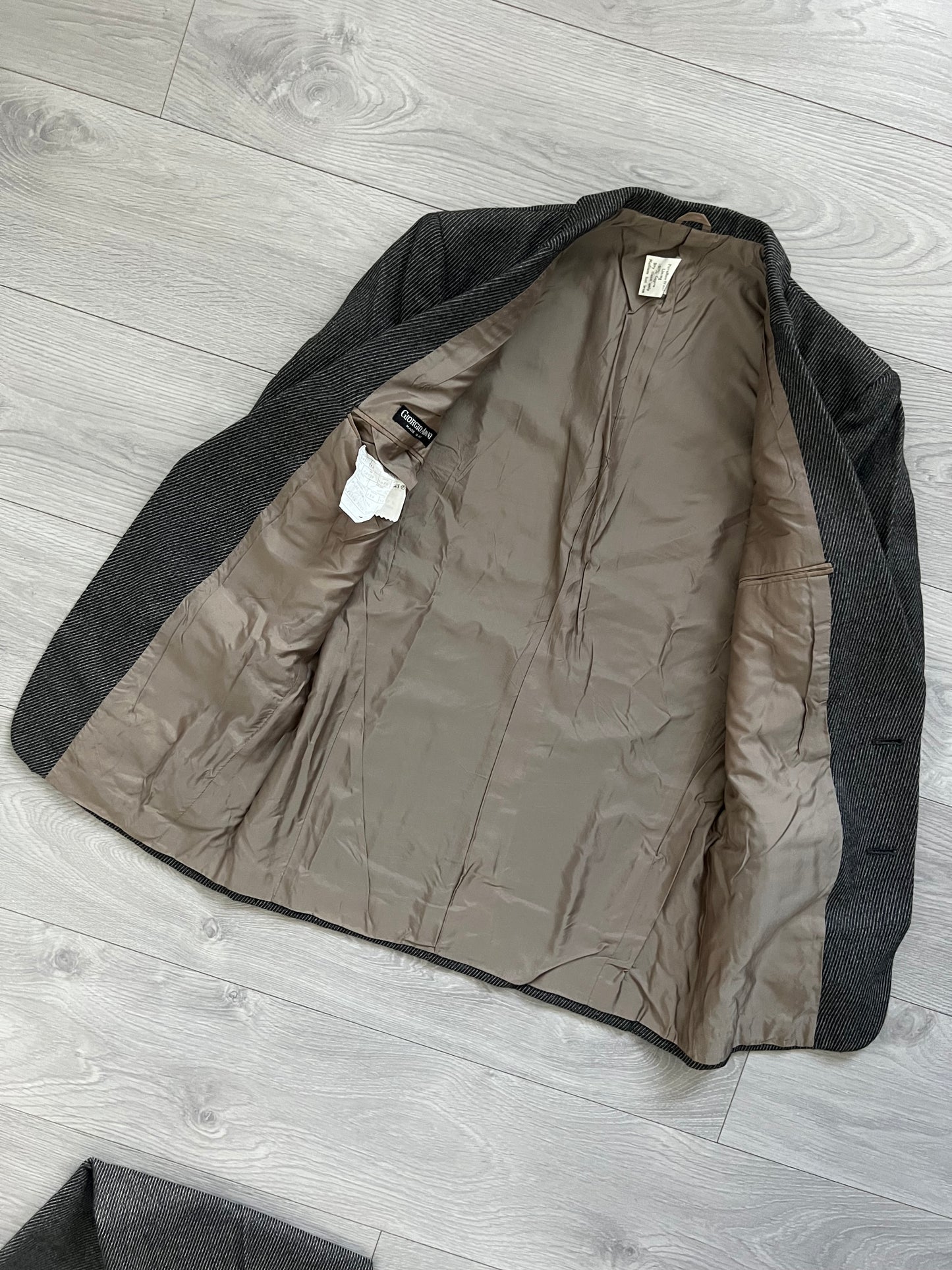 Armani 1990s Pleated Herringbone Wool Suit - S Jacket / 28" Waist