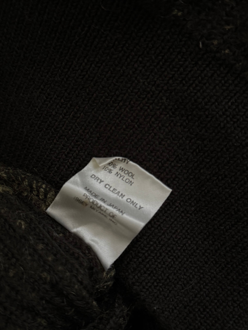 Issey Miyake FW2001 Wool Knit Sweater - Size M