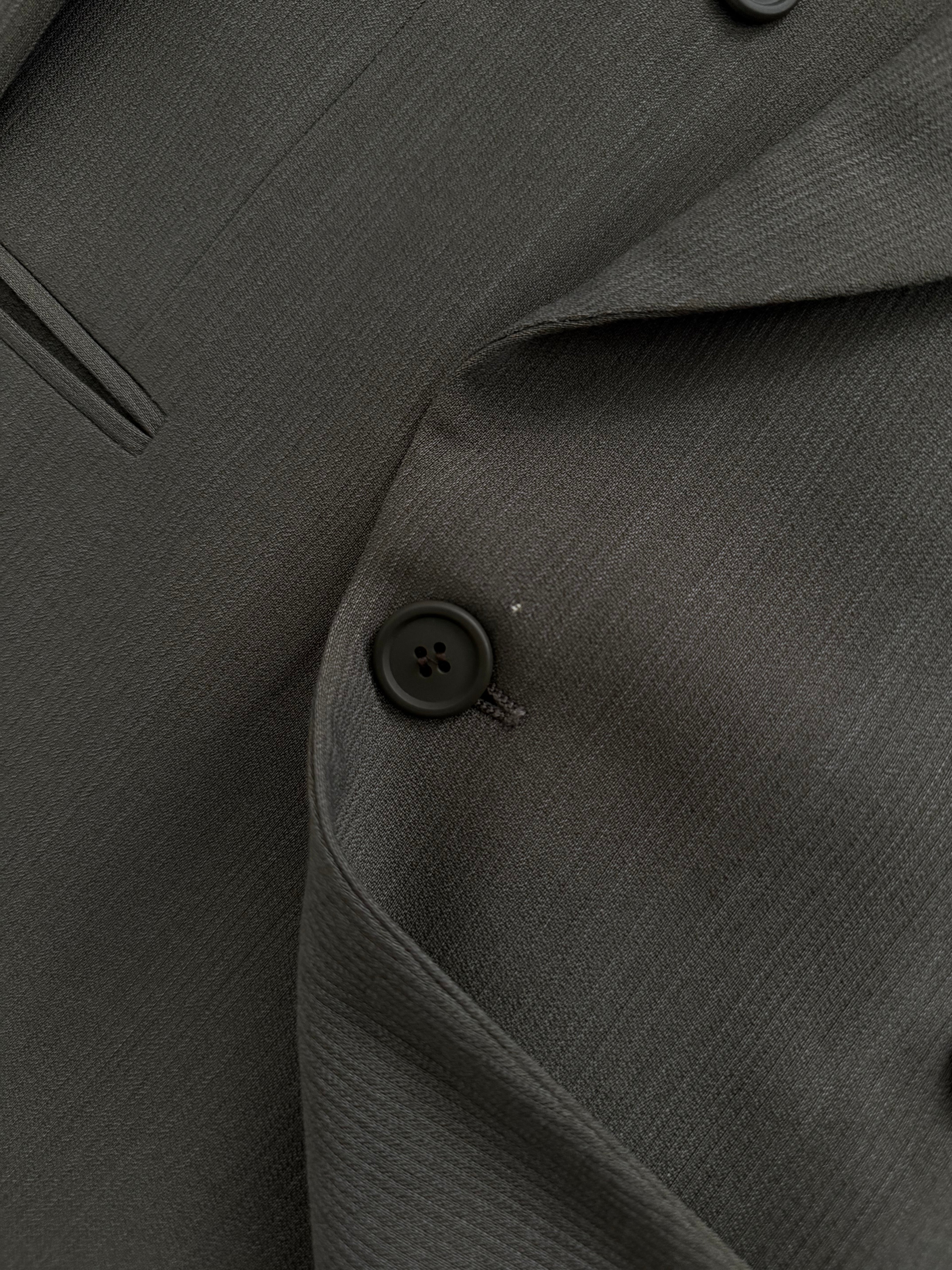 Giorgio Armani 1980s Taupe Charcoal Peaked Lapel Double Breasted Ribbed Weave Pleated Wool Suit - Size XL Jacket / 32" Waist