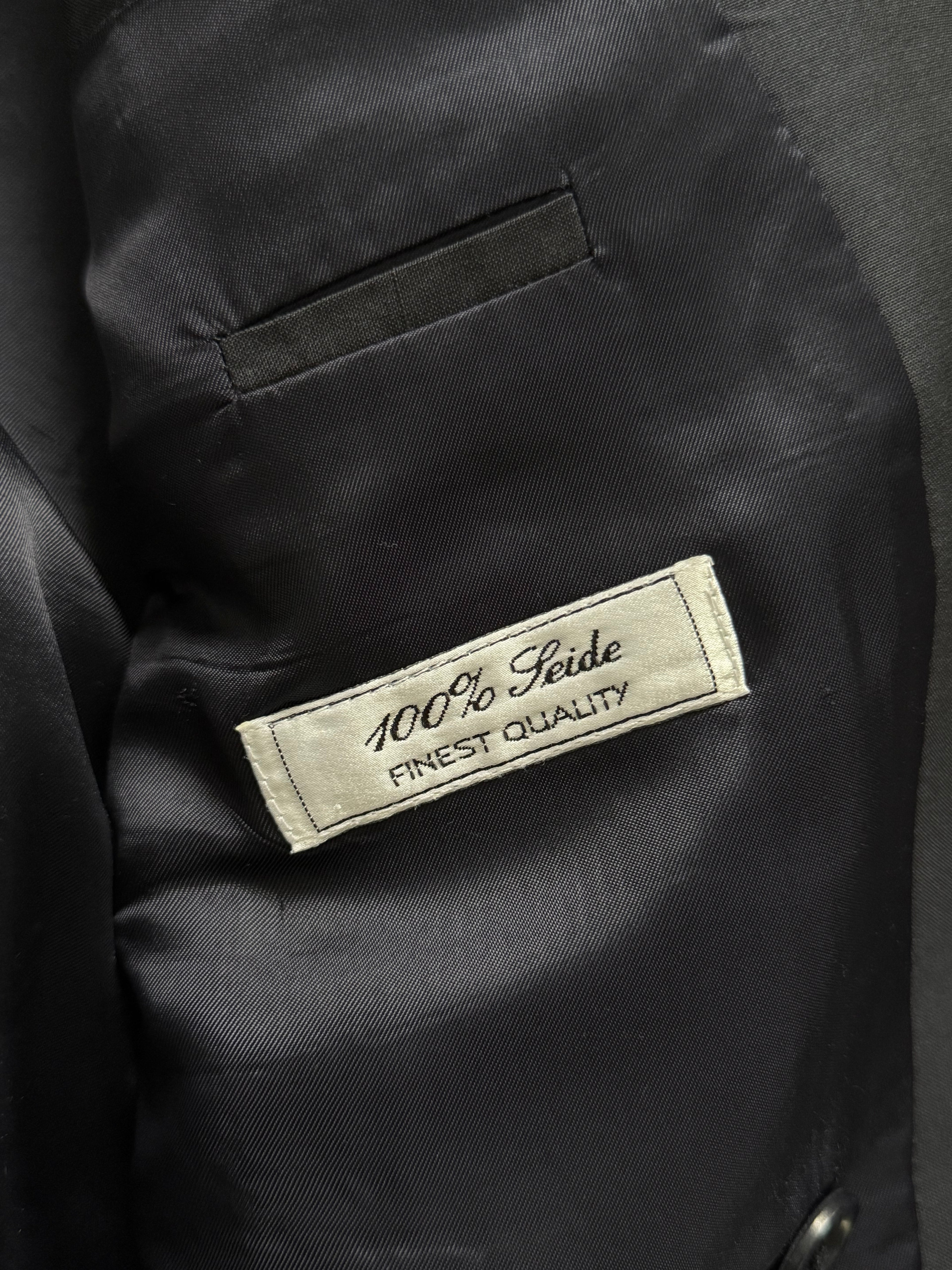 Hugo Boss 1980s 'Tango' Double Breasted Peaked Lapel Silk Suit - Size XL Jacket / 35" Waist