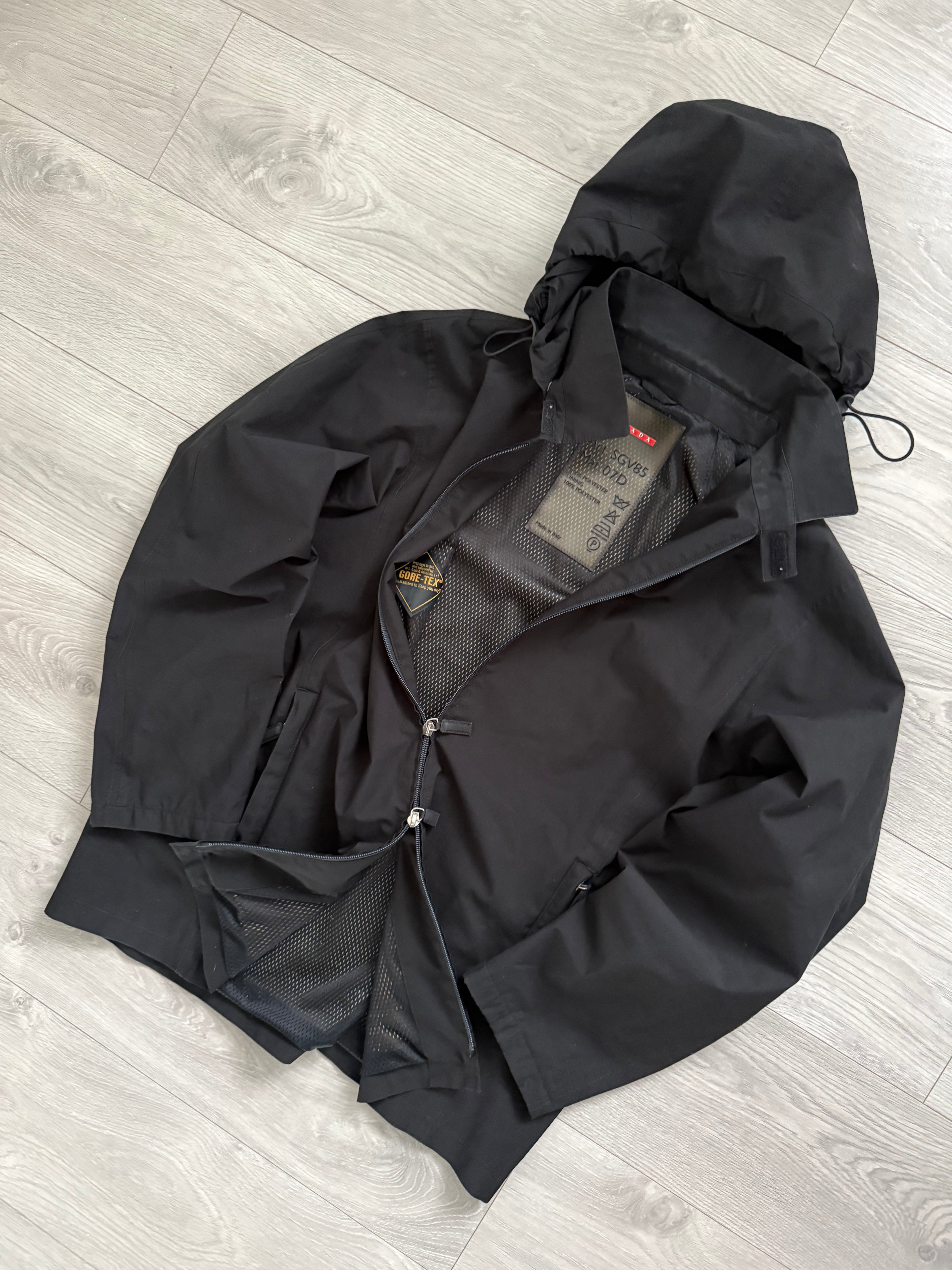 Prada Sport 00s Gore-Tex Technical Jacket - Size M