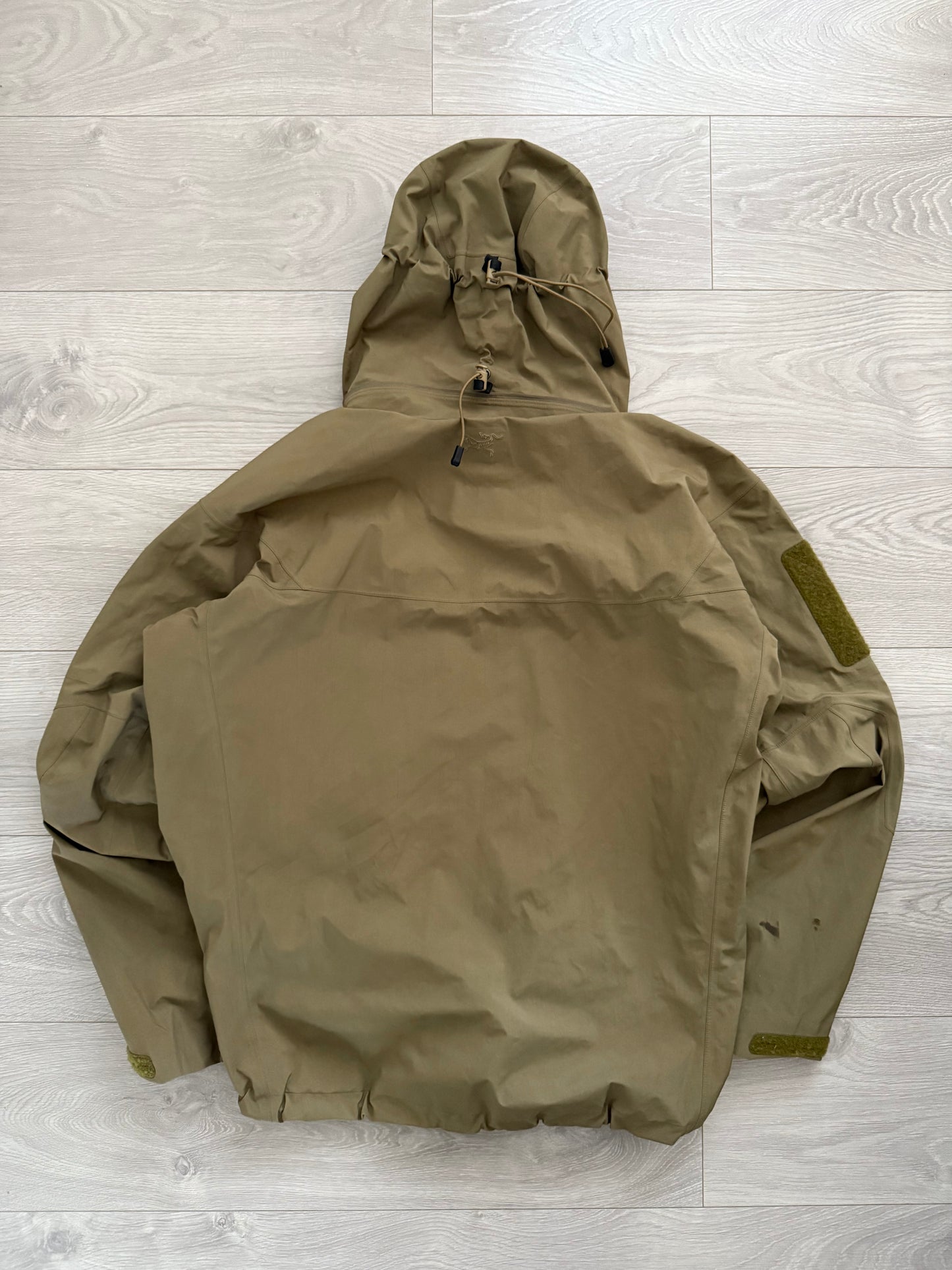Arcteryx LEAF Alpha GEN 1 GoreTex Jacket Crocodile - Size XL