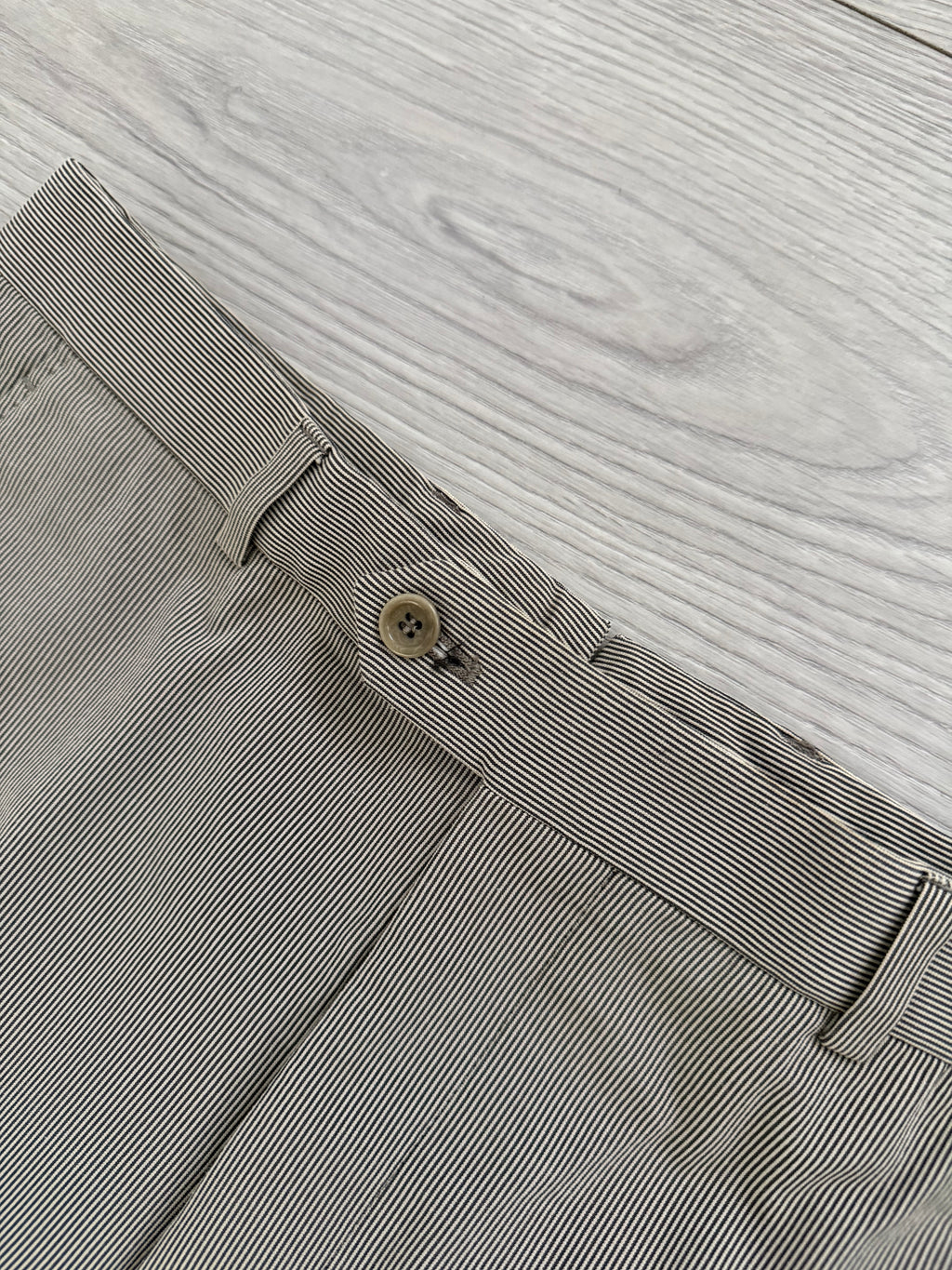 Armani 2000s Pleated Cotton Blend Striped Pants - Size 31" Waist