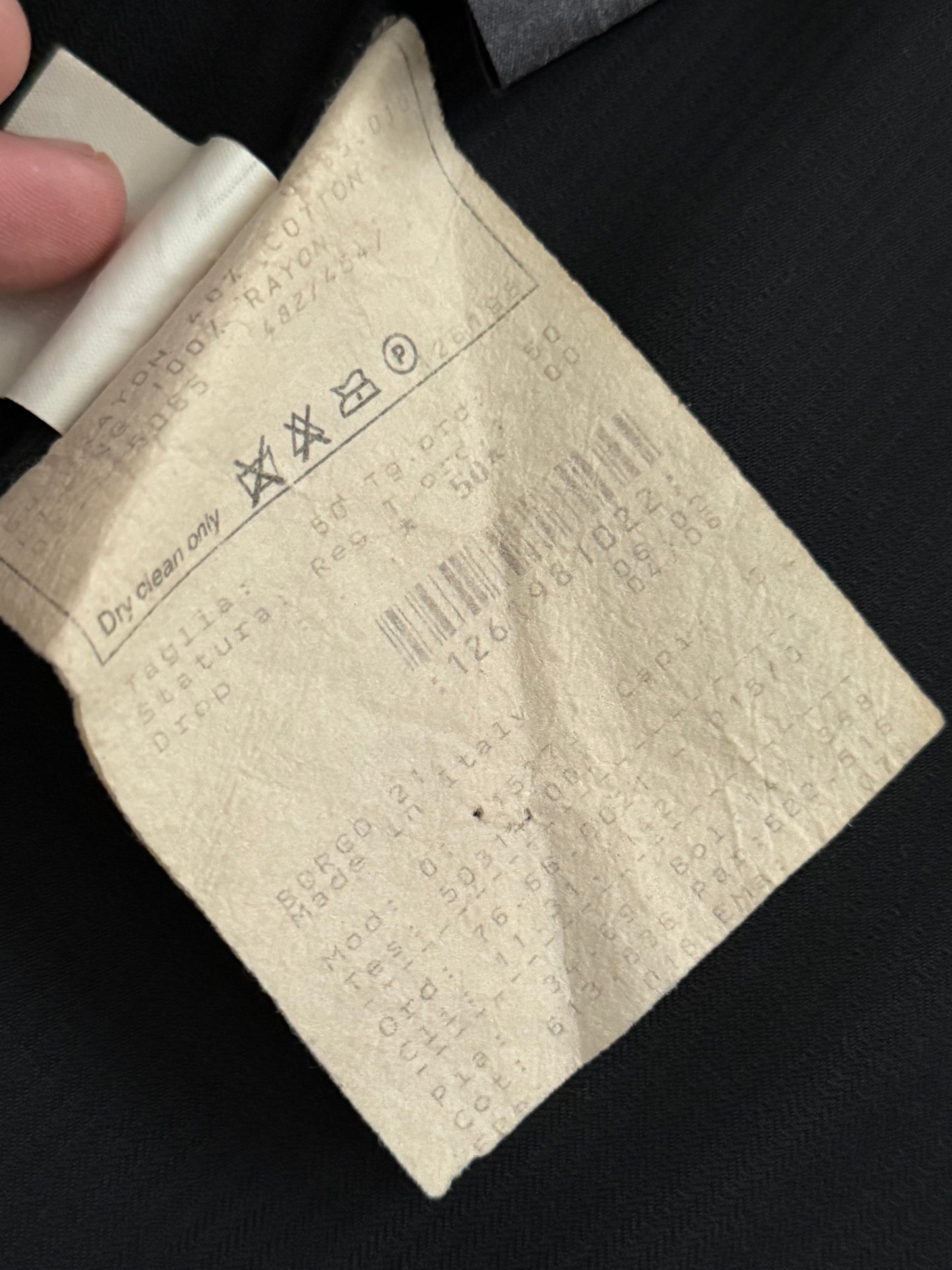 Giorgio Armani 1990s Black Pleated Wool Suit - Size L Jacket / 36" Waist