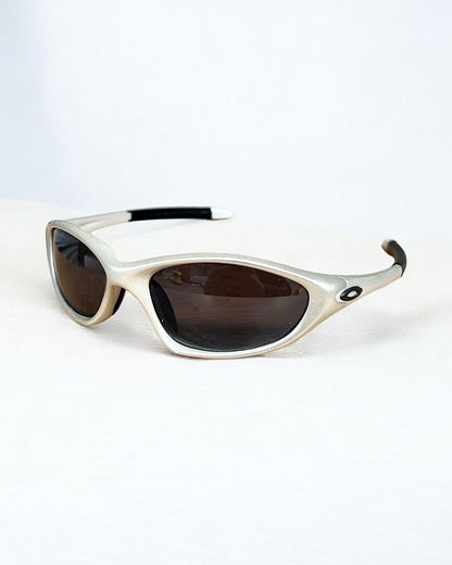 Oakley 2000 Twenty XX Sunglasses in FMJ/Black