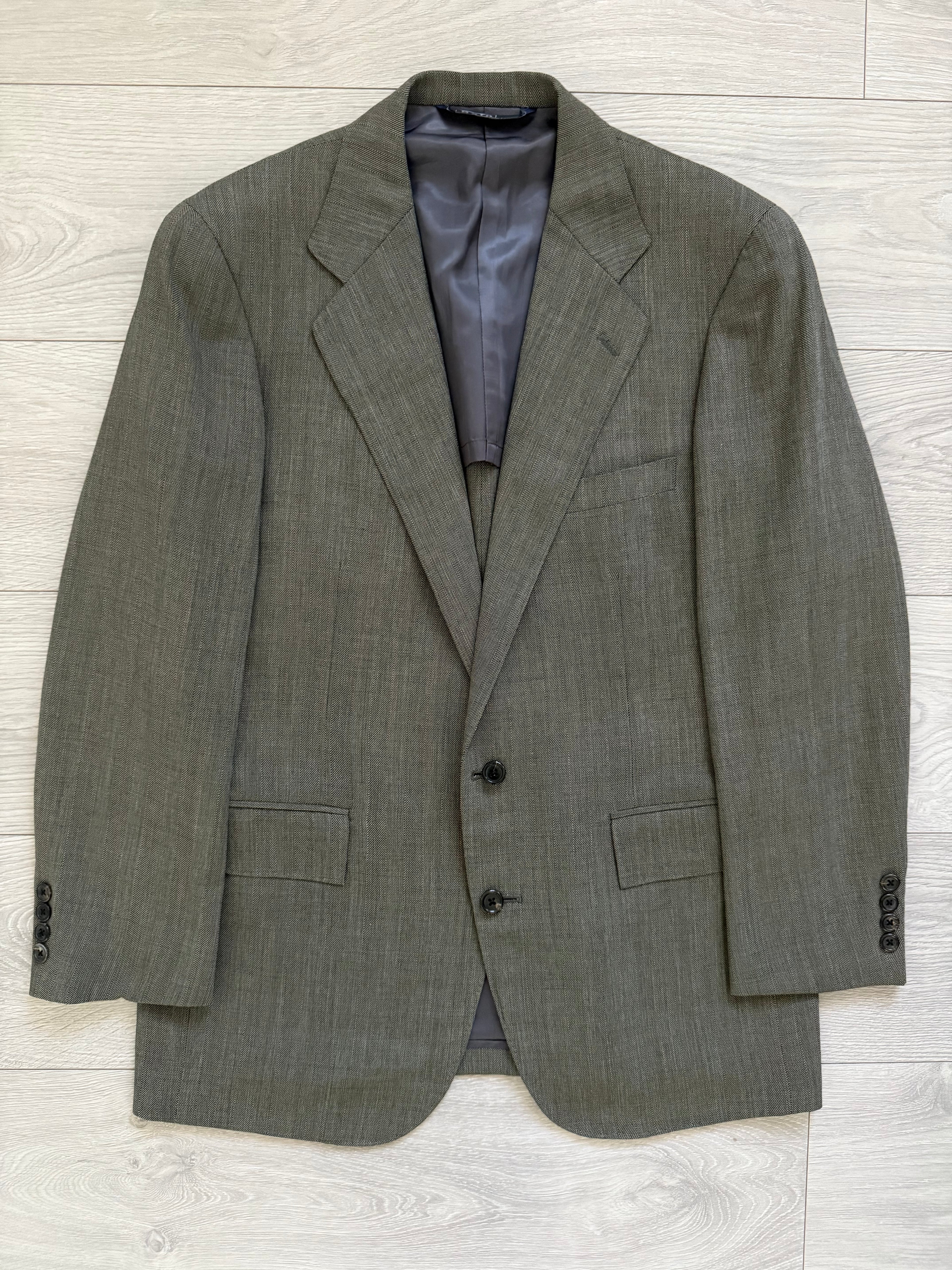 Ralph Lauren 1990s 2B Pleated Lightweight Wool Suit Green - Size M Jacket / 28" Waist