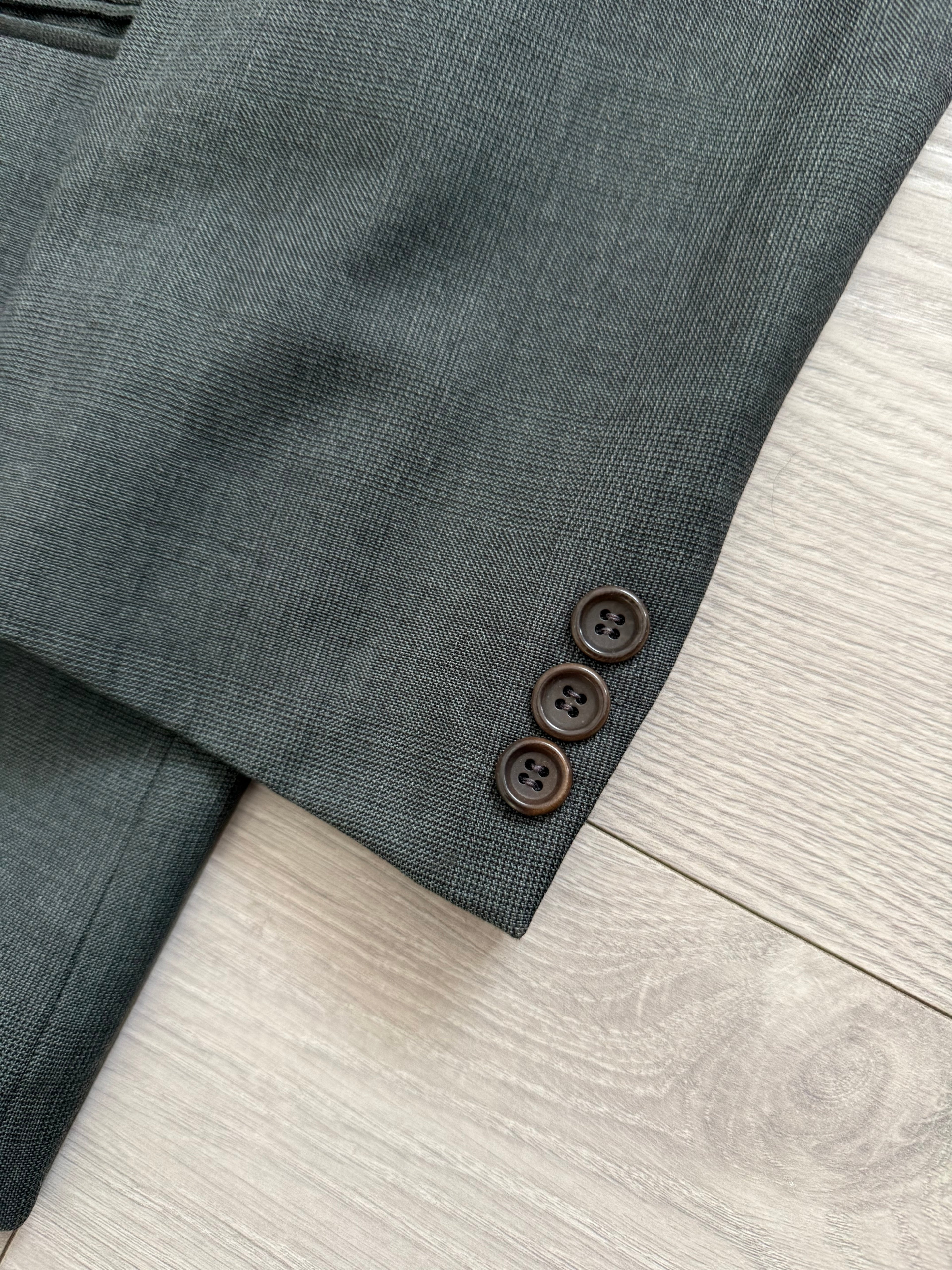 Hugo Boss 1980s Peaked Lapel Double Breasted Pleated Wool Suit Dark Green - Size XL Jacket / 36" Waist