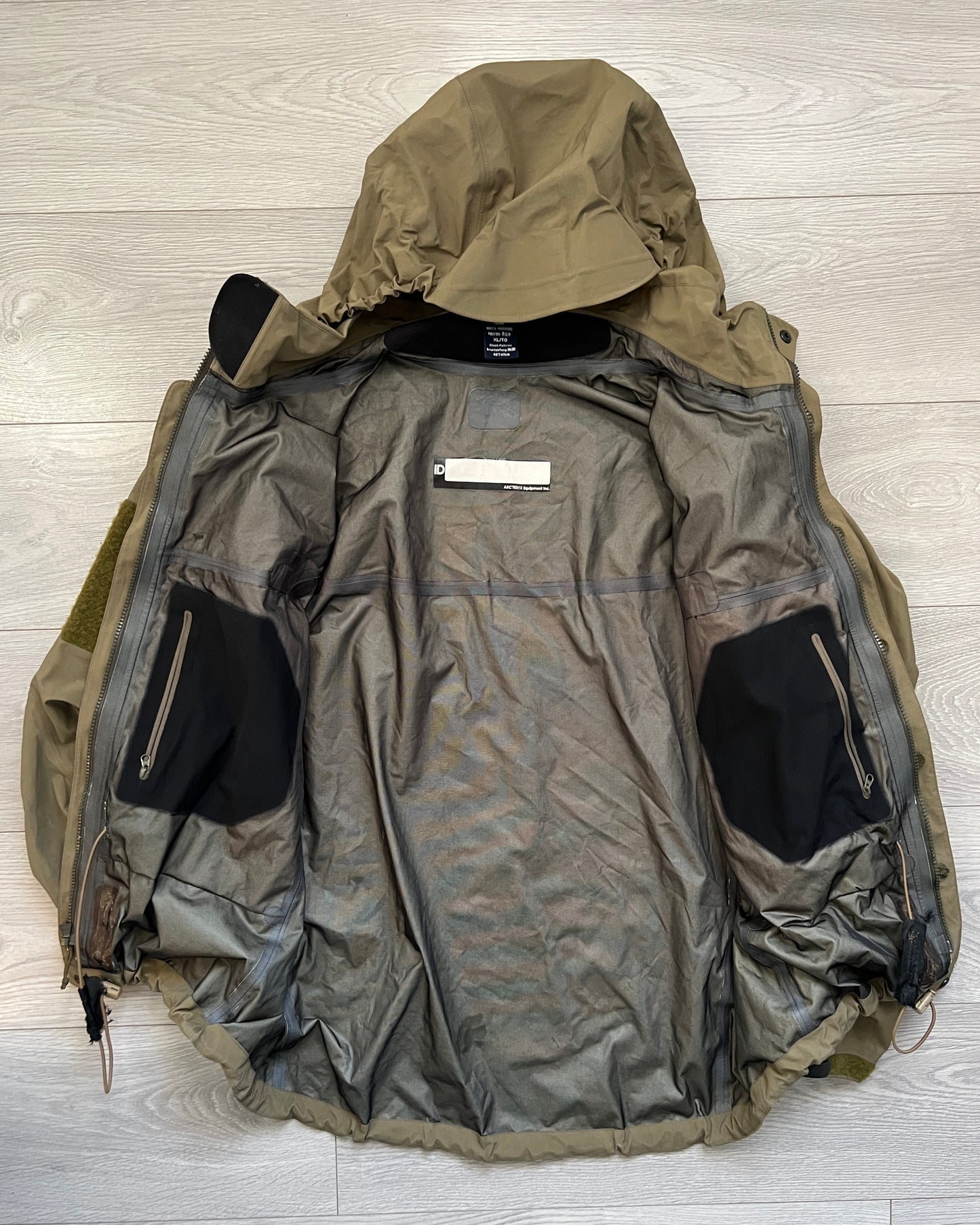 Arcteryx LEAF Alpha GEN 1 Gore-Tex Jacket & Pants Set Crocodile - Size XL