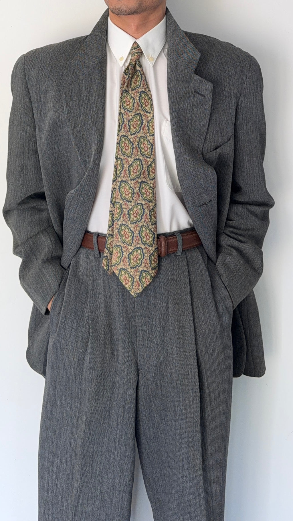 Giorgio Armani 1980s 3B Herringbone Weave Grey Pleated Wool Suit - Size XL Jacket / 32" Waist