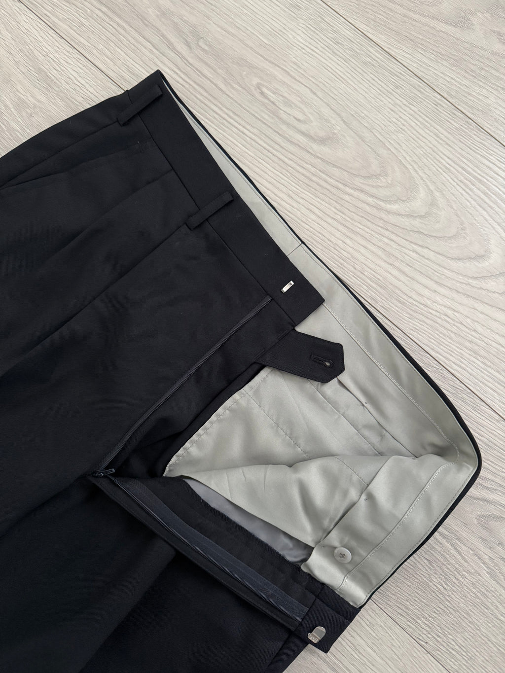 Le Chic Doremuil Fabric Pleated Wool Suit - Size L Jacket / 34" Waist