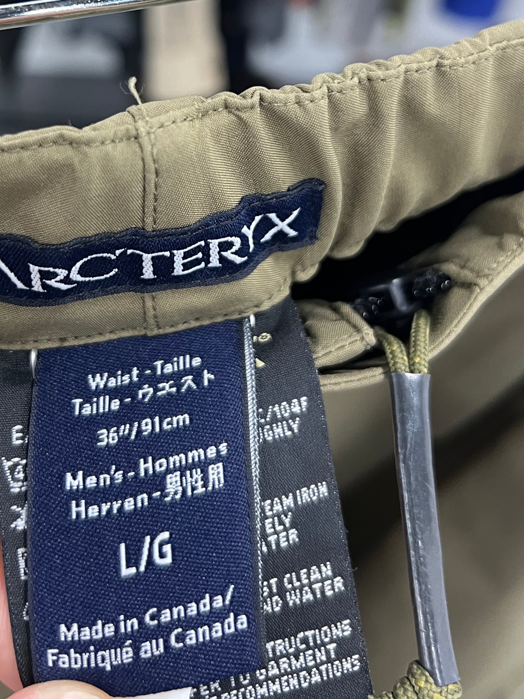 Arc'teryx LEAF Alpha Gen 1 Gore-Tex Pro Pants in Crocodile - Size L