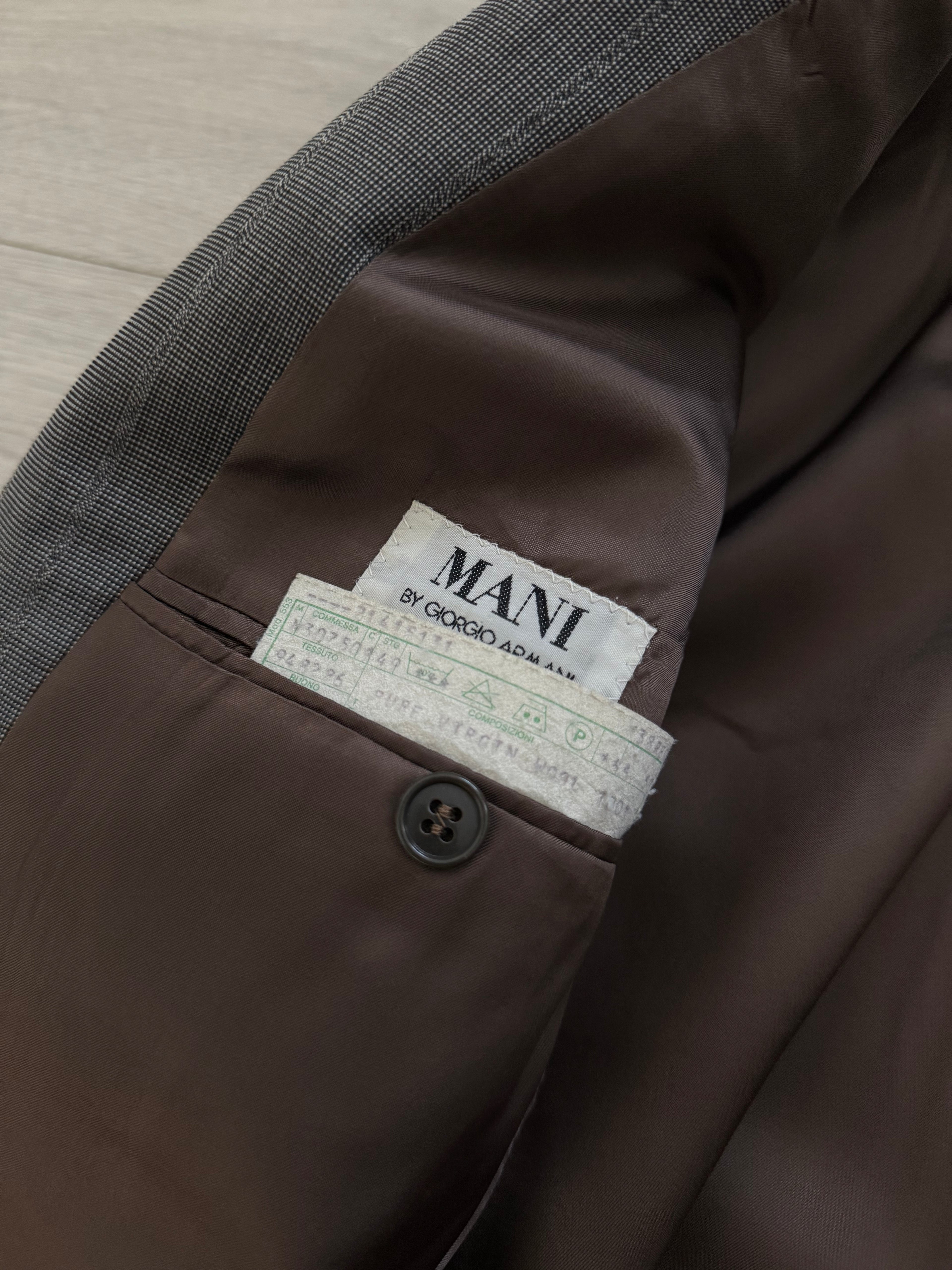 Giorgio Armani Mani 1980s 2B Textured Wool Grey Pleated Suit - Size M Jacket / 32" Waist
