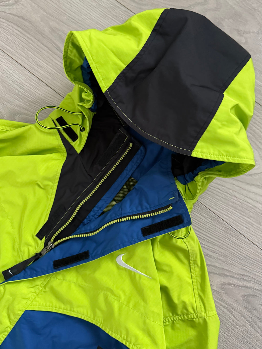 Nike ACG 00s Lungs Era Colourblock Clima-Fit Technical Waterproof Jacket - Size M