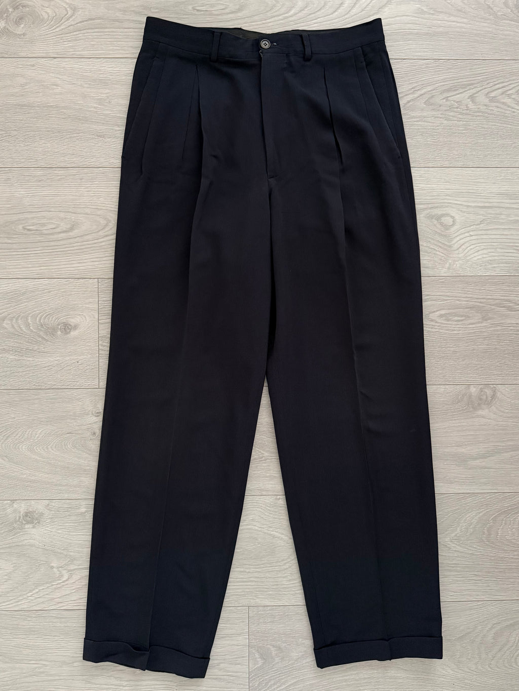 Giorgio Armani 1990s Double Breasted Pleated Navy Wool Suit  - Size L Jacket / 33" Waist