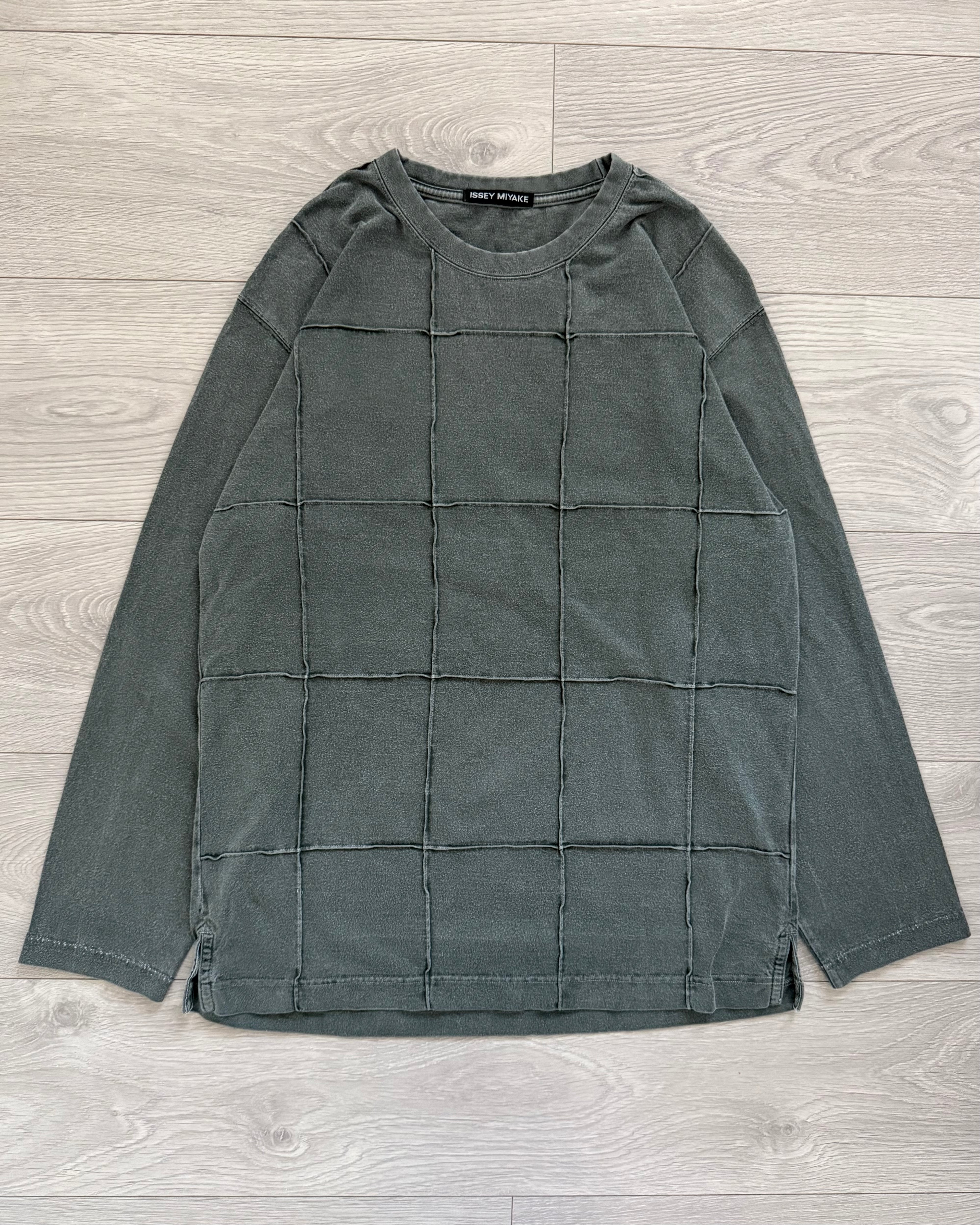 Issey Miyake Early 00s Faded Grey Green Long Sleeve T-Shirt - Size M