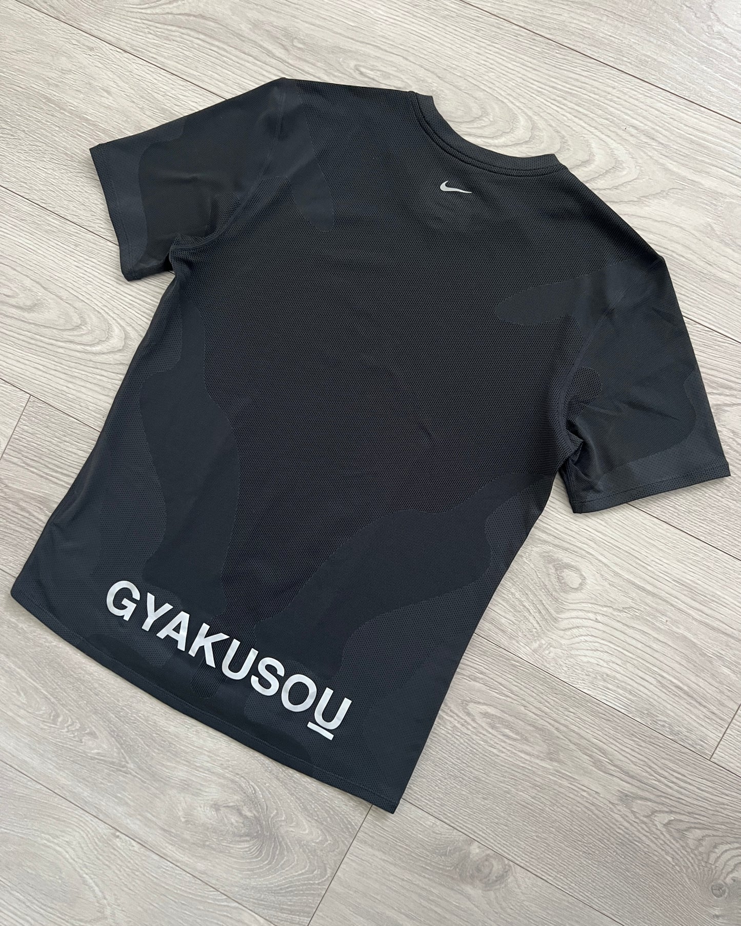 Nike Gyakusou FW15' Sweat Map Technical T-Shirt - Size M