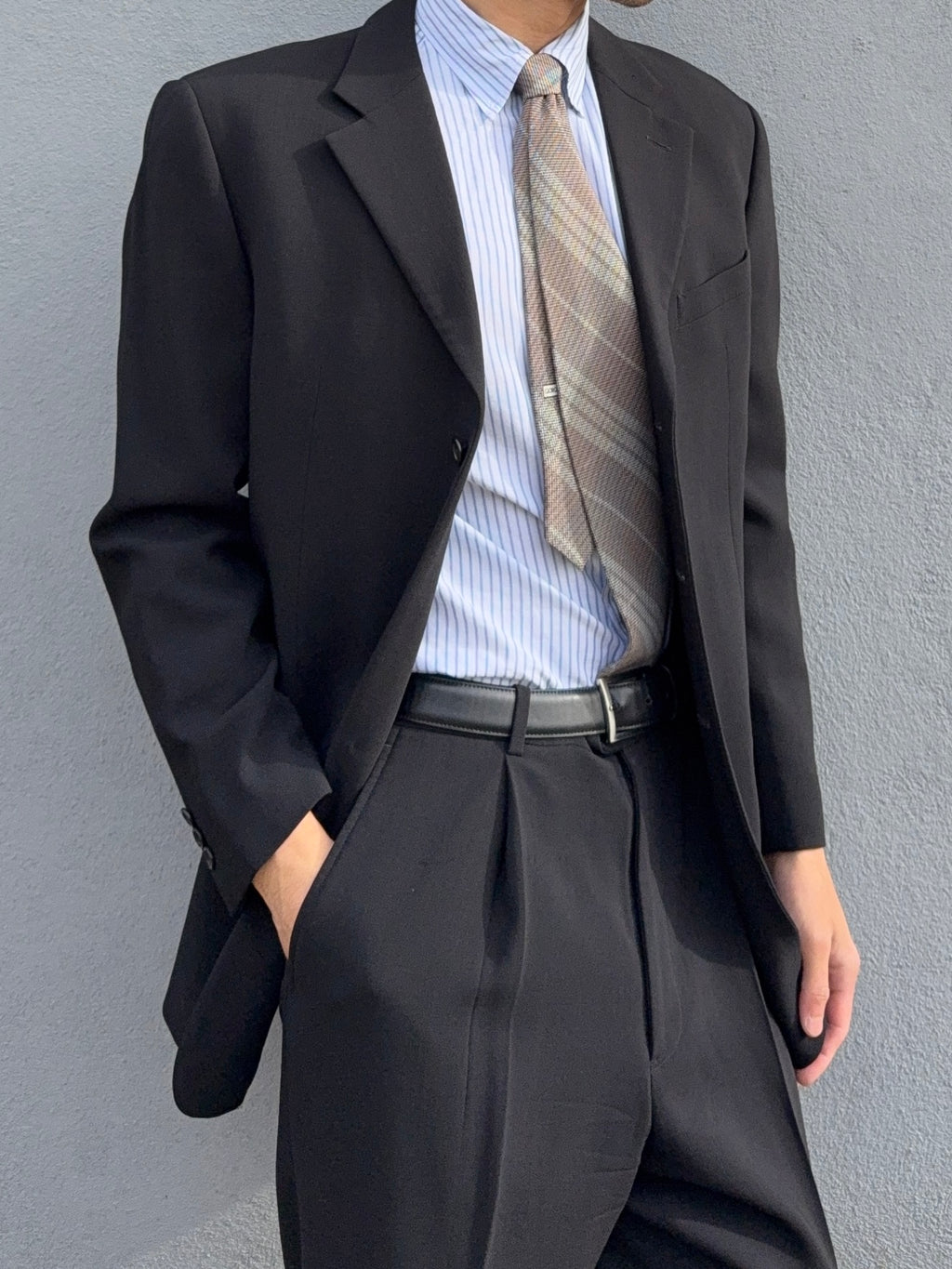 Armani 1990s 3B Black Pleated Wool Suit - Size L Jacket / 33" Waist