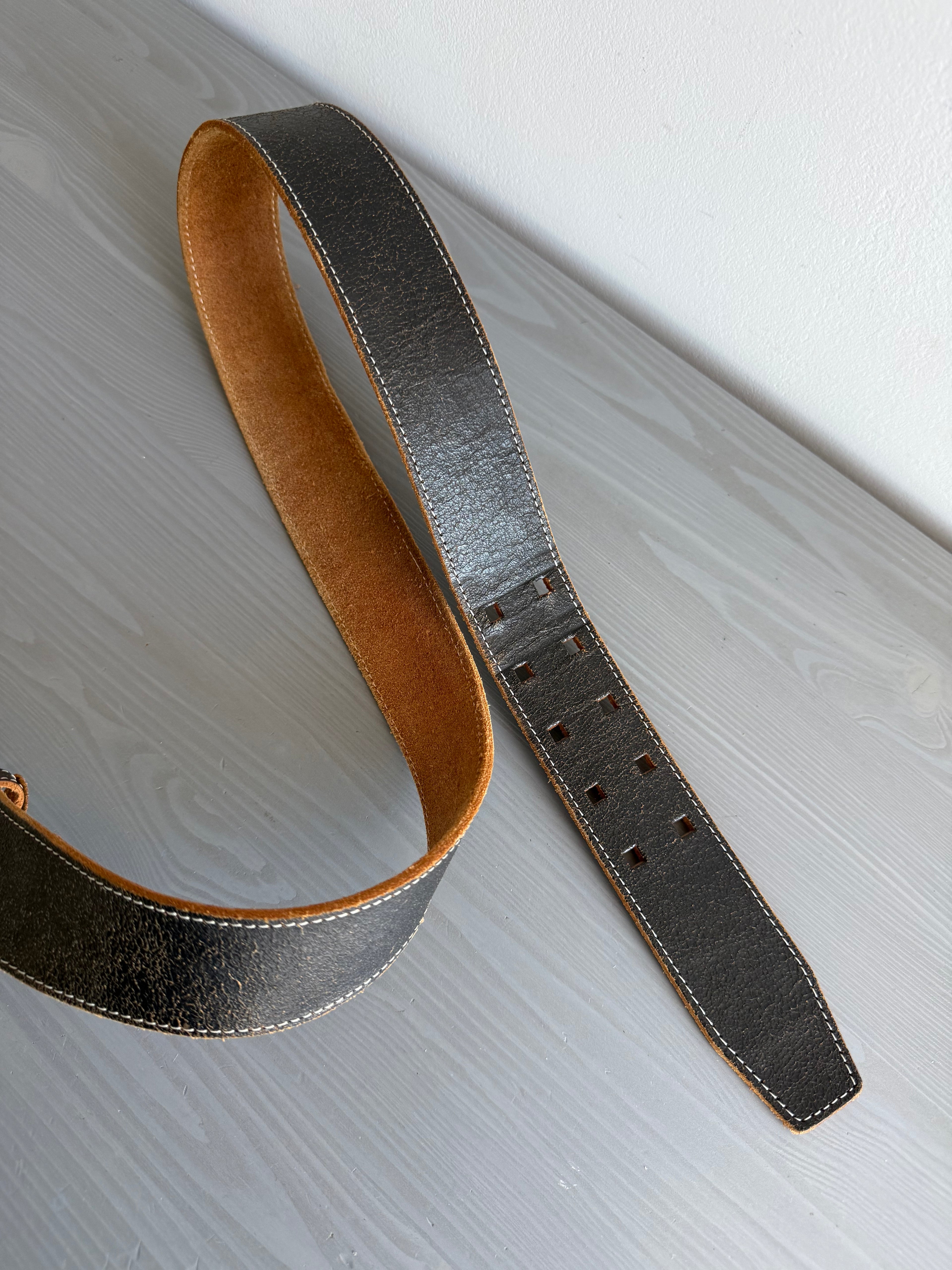 Oakley 00s Mechanical Utility Leather Belt - Size 32 to 36