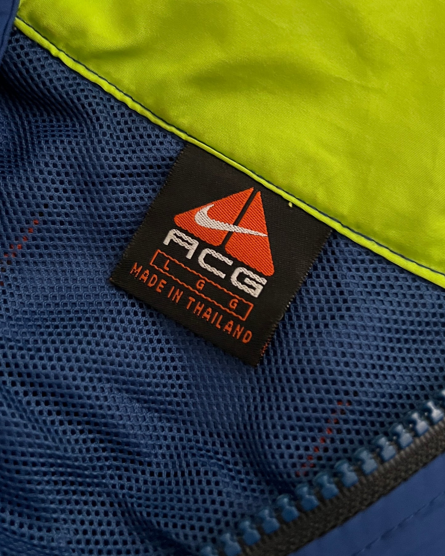 Nike ACG 00s Technical Waterproof Packable Anorak - Size L