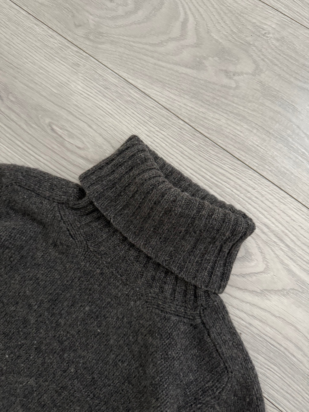 Maison Martin Margiela FW2004 Wool Camel Ribbed Turtleneck Knit Sweater - Size M