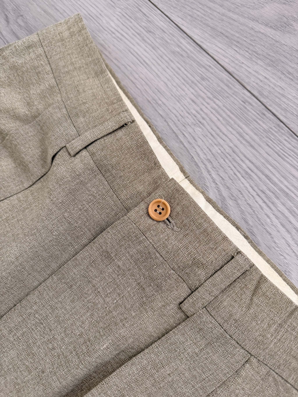 Giorgio Armani Black Label 1990s 2B Pleated Rayon Wool Draped Suit Taupe Beige - Size S Jacket / 29" Waist