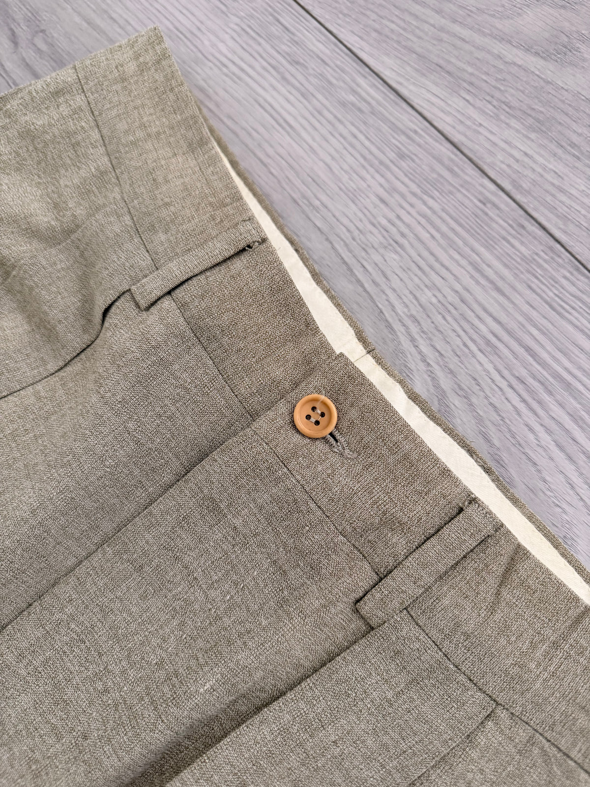 Giorgio Armani Black Label 1990s 2B Pleated Rayon Wool Draped Suit Taupe Beige - Size S Jacket / 29" Waist