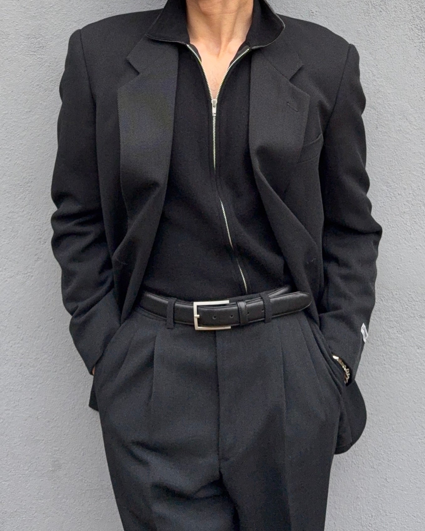 Giorgio Armani 1980s 2B Pleated Wool Suit Black New - Size L Jacket / 32" Waist