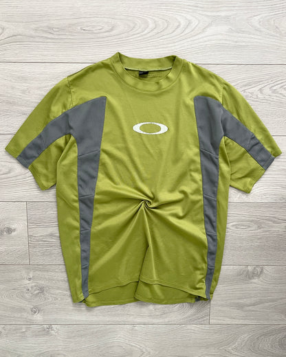 Oakley 00s Tech Panelled Green T-Shirt - Size L