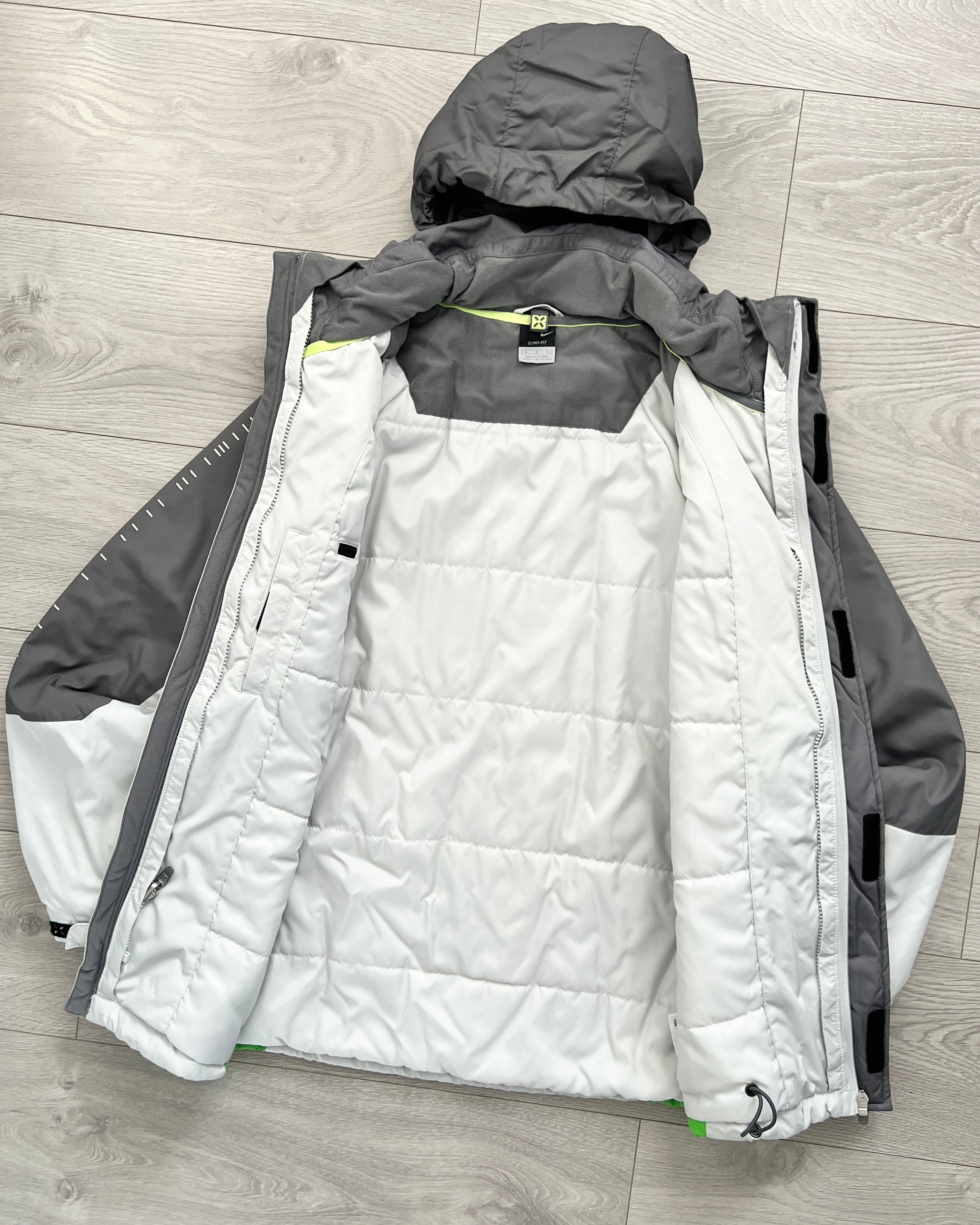 Nike Clima Fit 2000s Insulated Technical Jacket - Size L