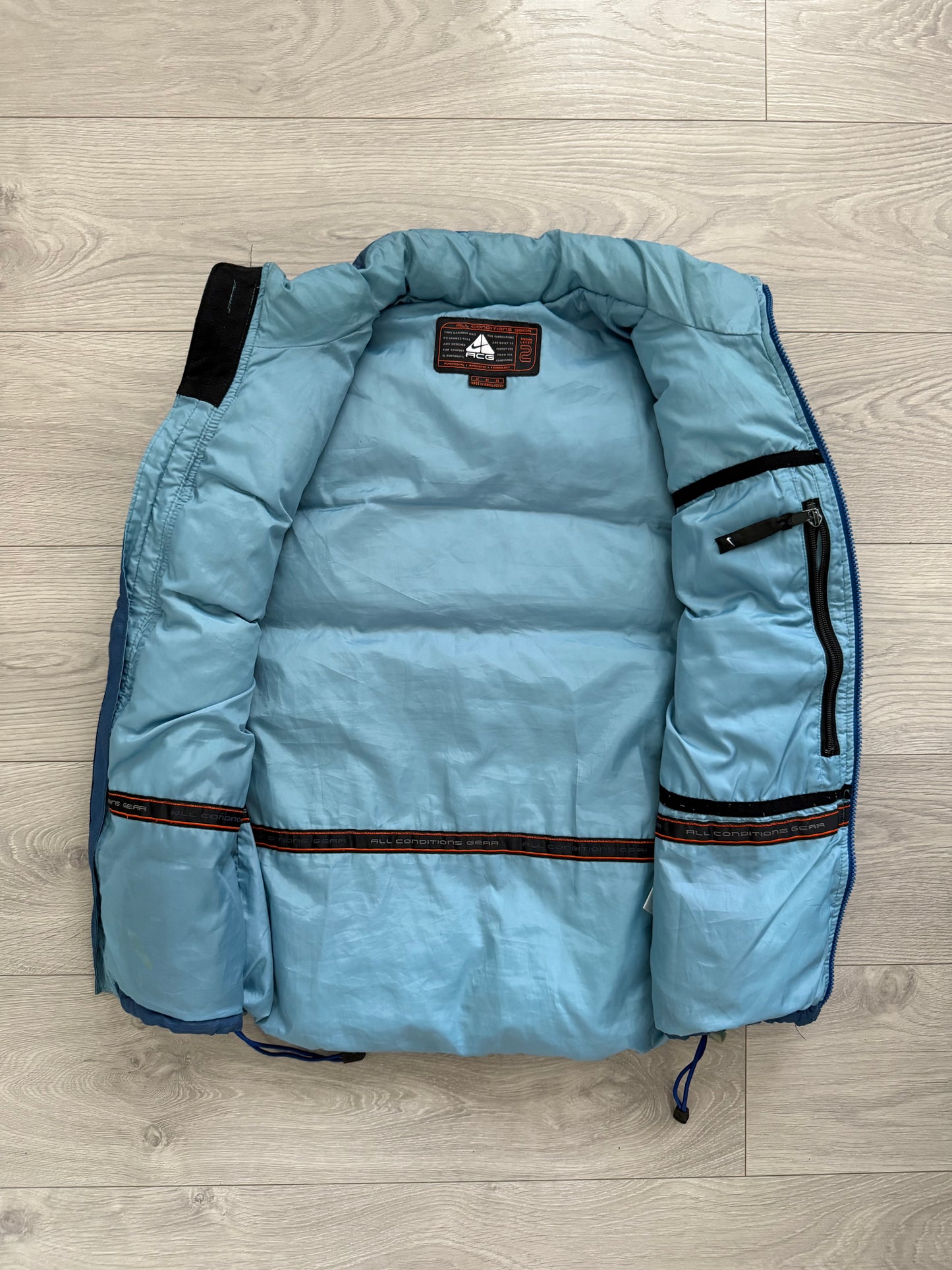 Nike ACG 00s Lungs Era Down Filled Puffer Vest - Size M