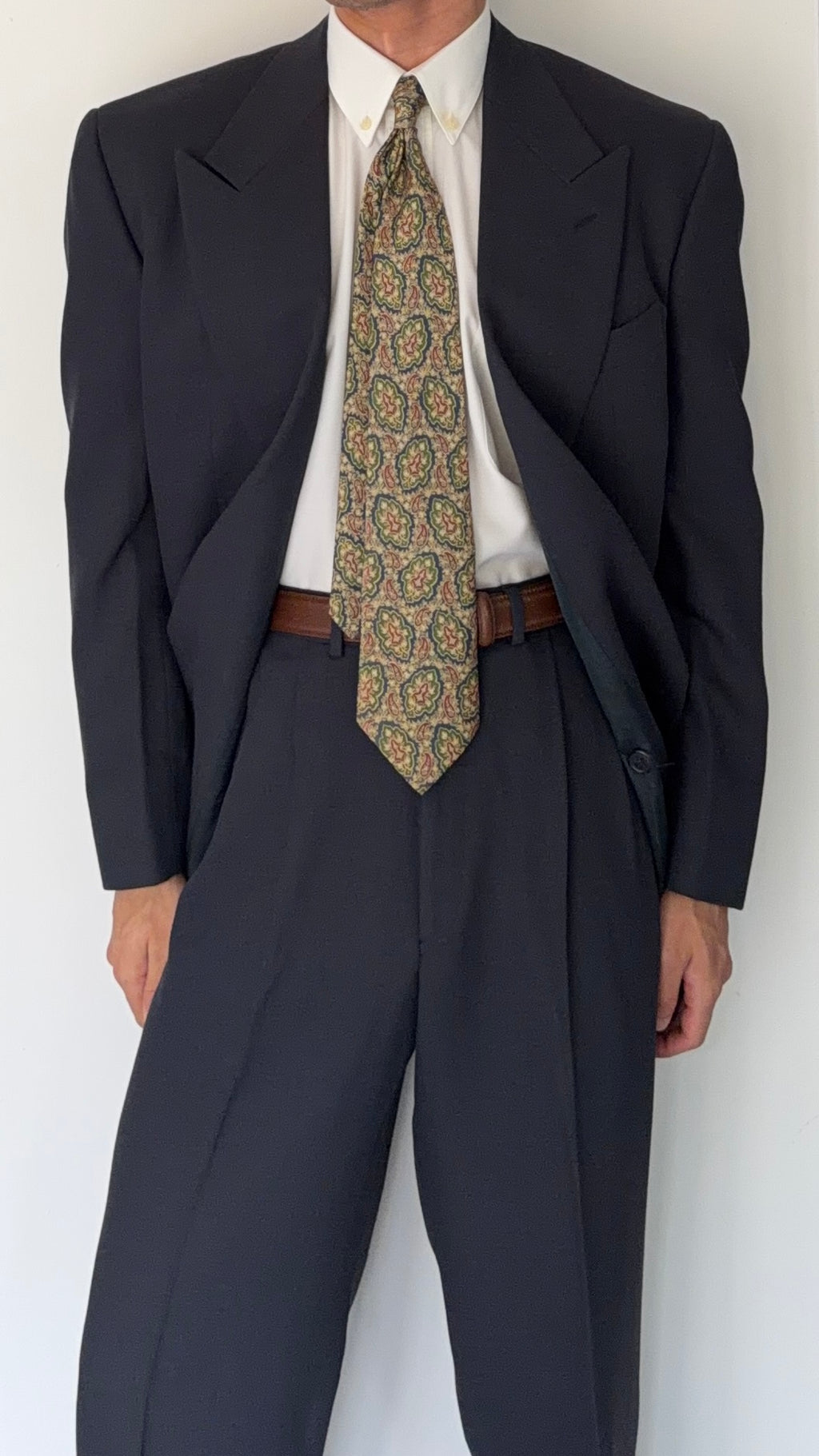 Giorgio Armani 1980s Peaked Lapel Double Breasted Wool Pleated Suit - Size M Jacket / 32" Waist