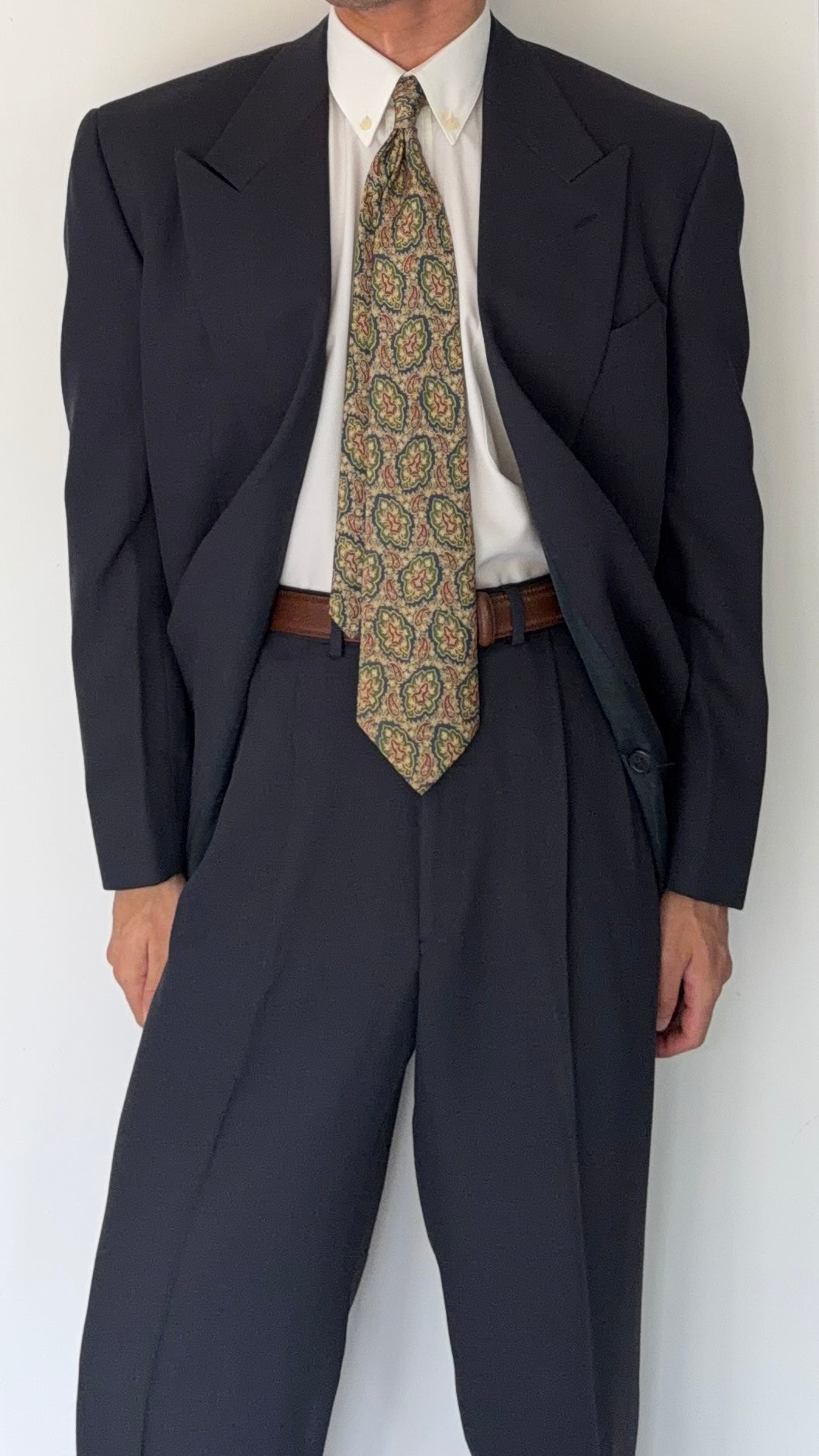 Giorgio Armani 1980s Peaked Lapel Double Breasted Wool Pleated Suit - Size M Jacket / 32" Waist