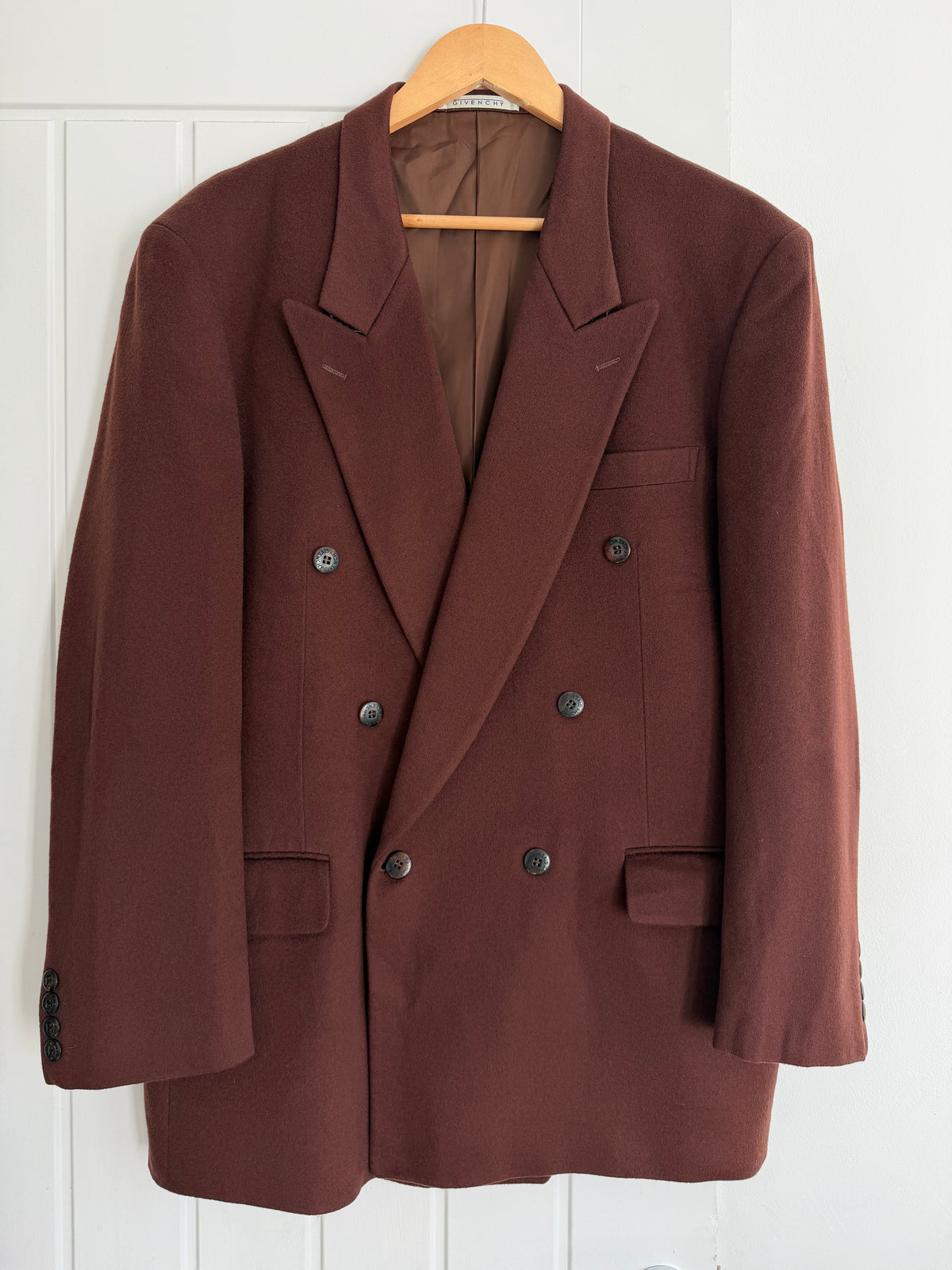 Givenchy 1980s Peaked Lapel Double Breasted Bugundy Wine Wool Cashmere Sport Jacket Blazer  - Size XL