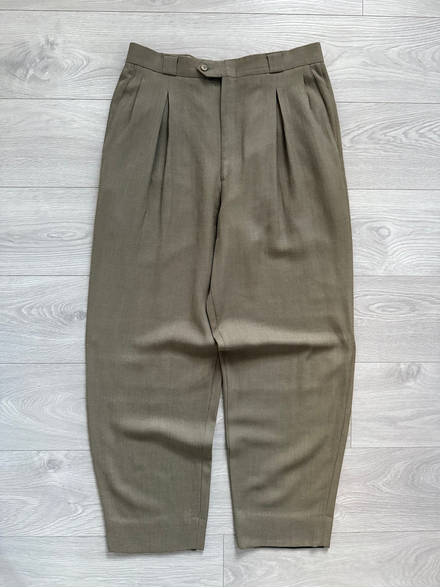 Giorgi Armani 1980s Pleated Double-Breasted Suit - Size L Jacket / 34" Waist