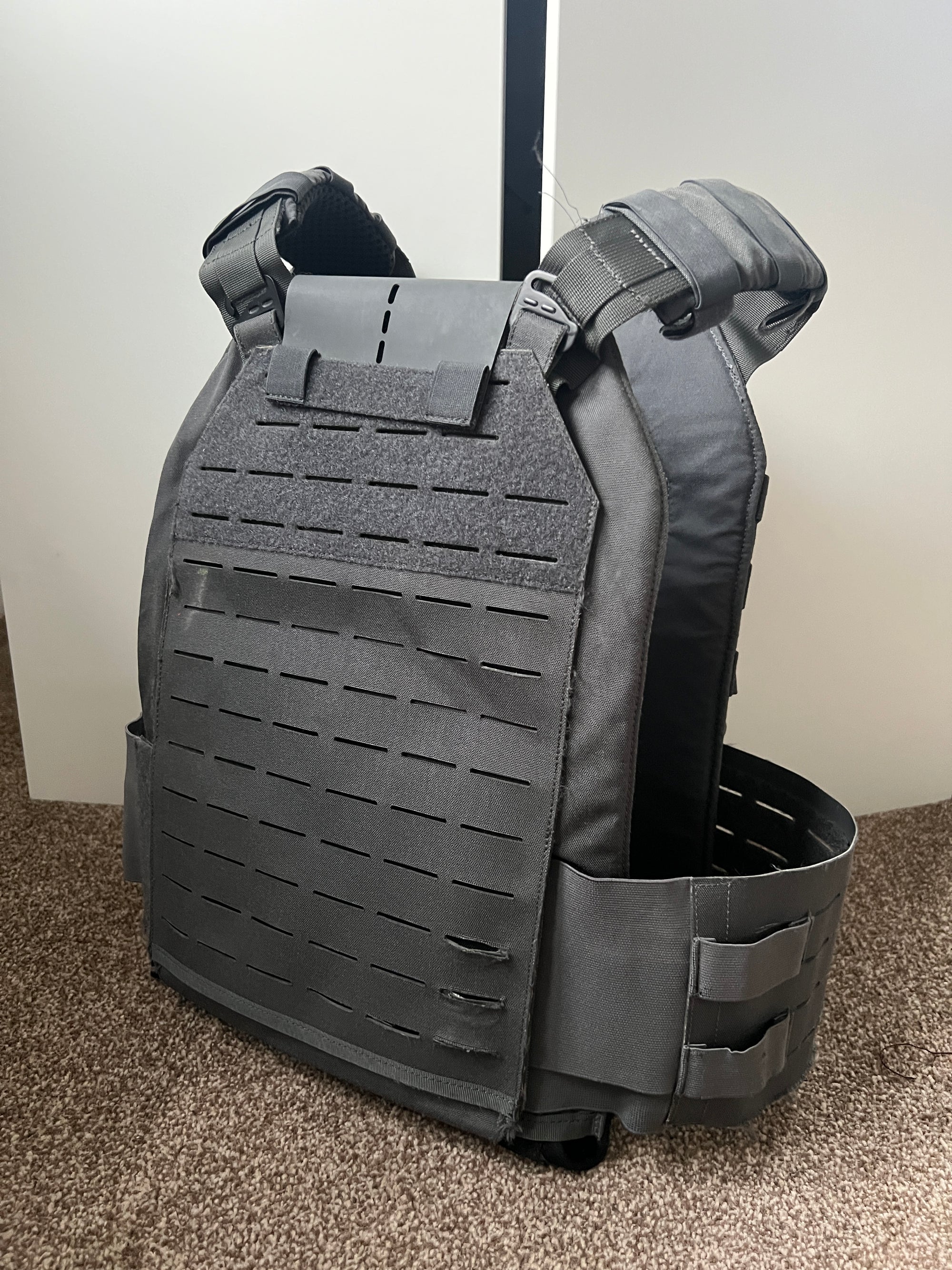 C2R MOR Lite Plate Carrier Vest Size M