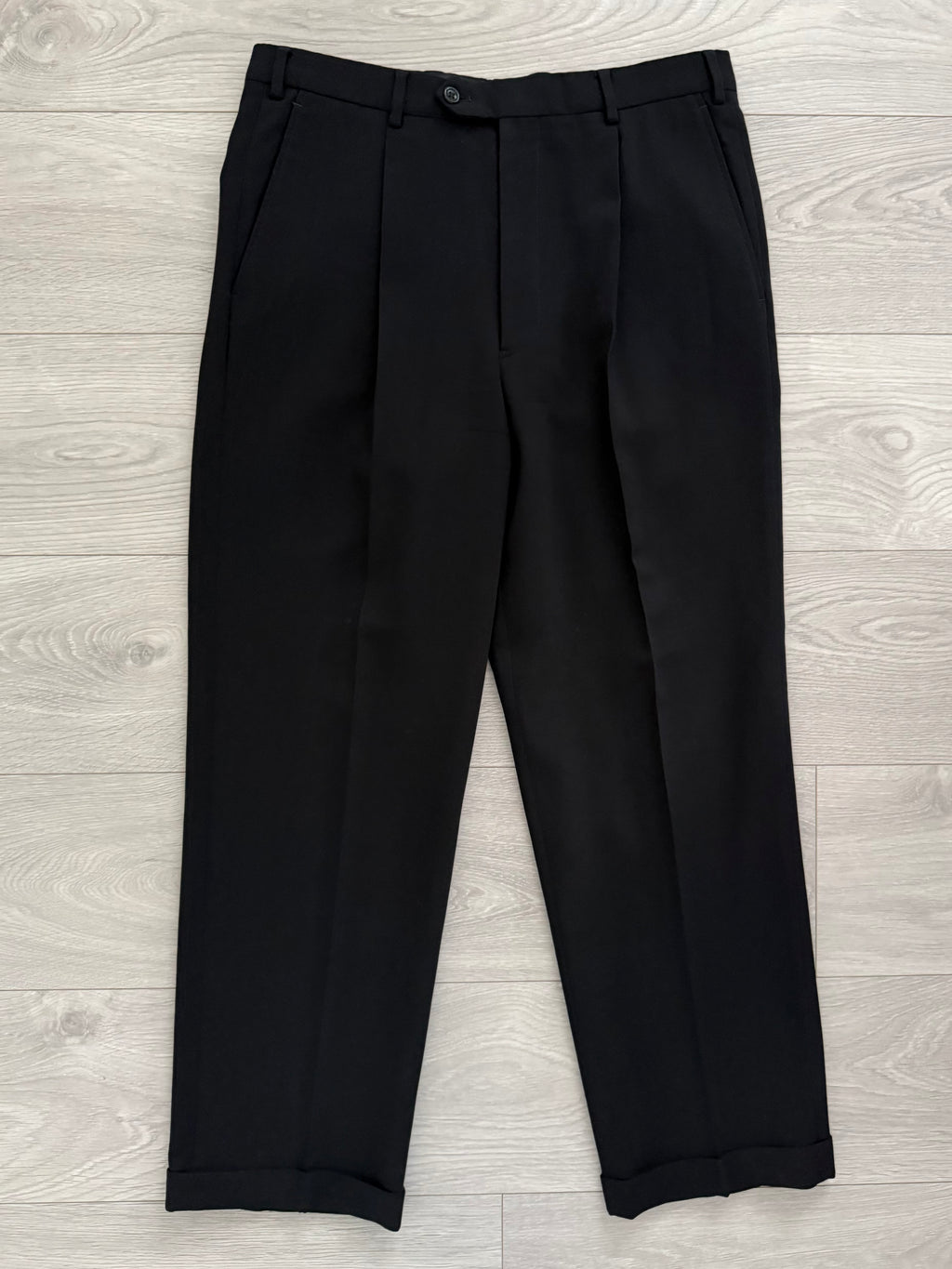 Armani 1990s 3B Black Pleated Wool Suit - Size L Jacket / 33" Waist